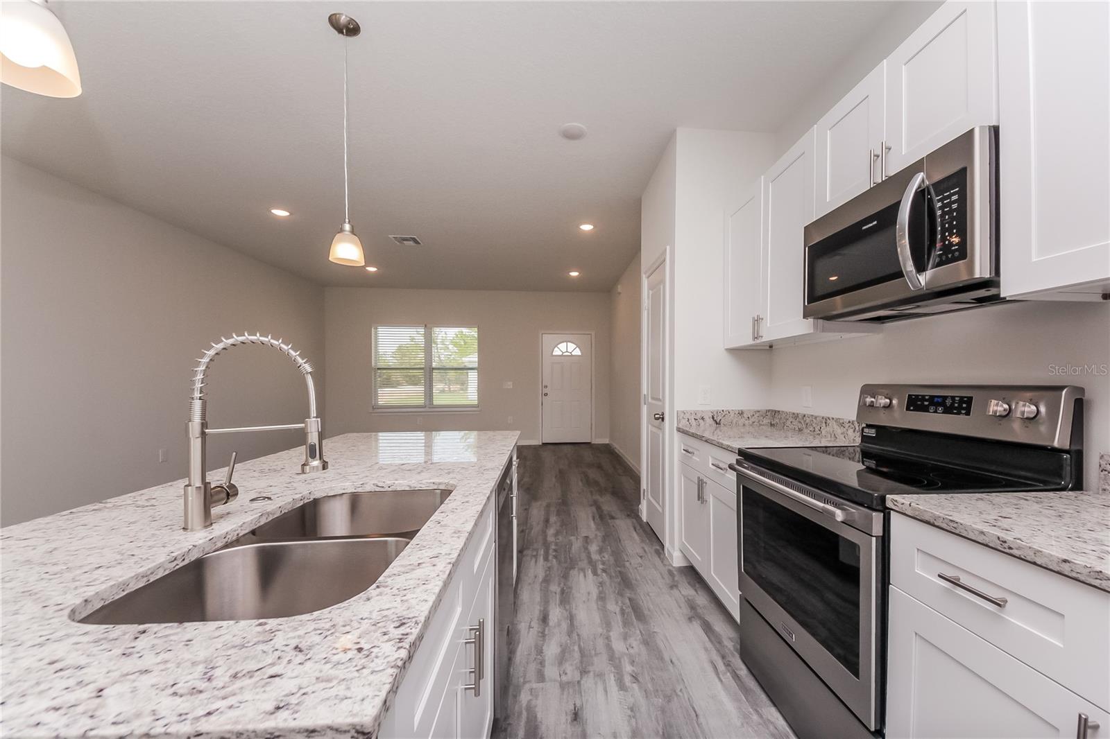 137 VIOLET CT