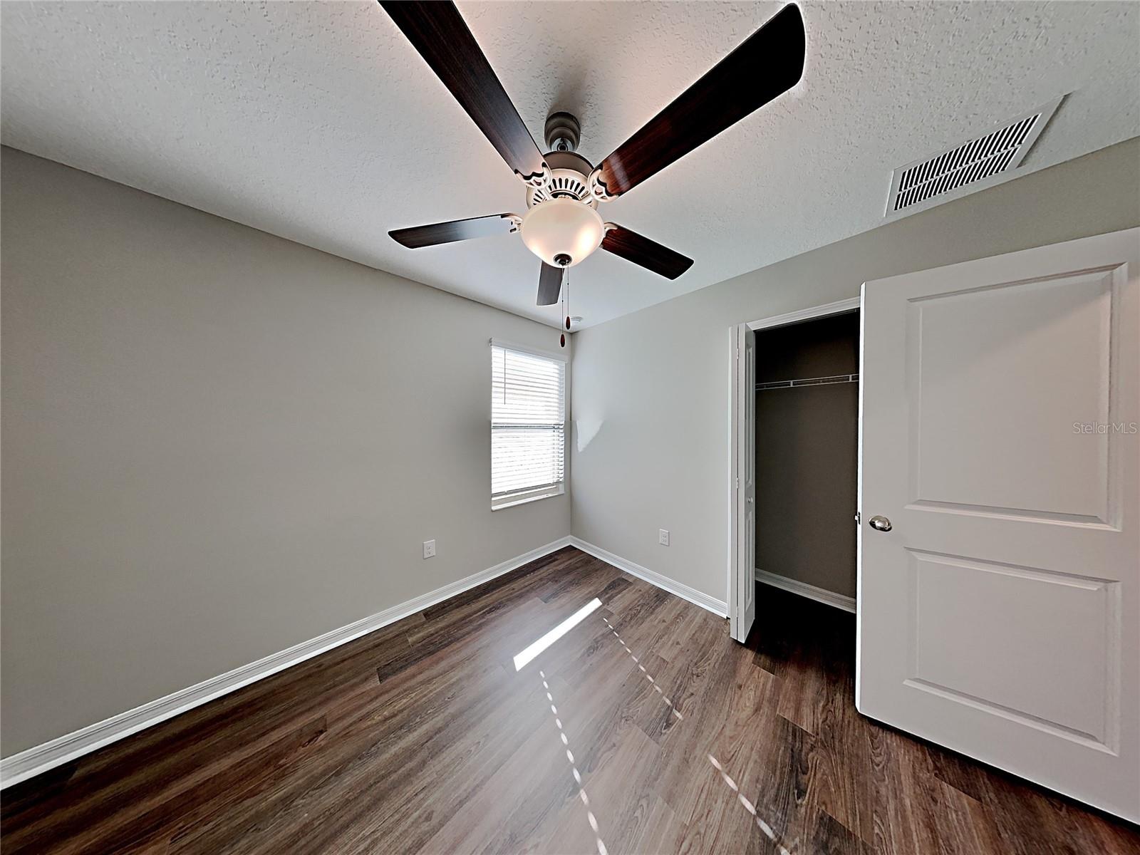 5125 WHITE CHICORY DR