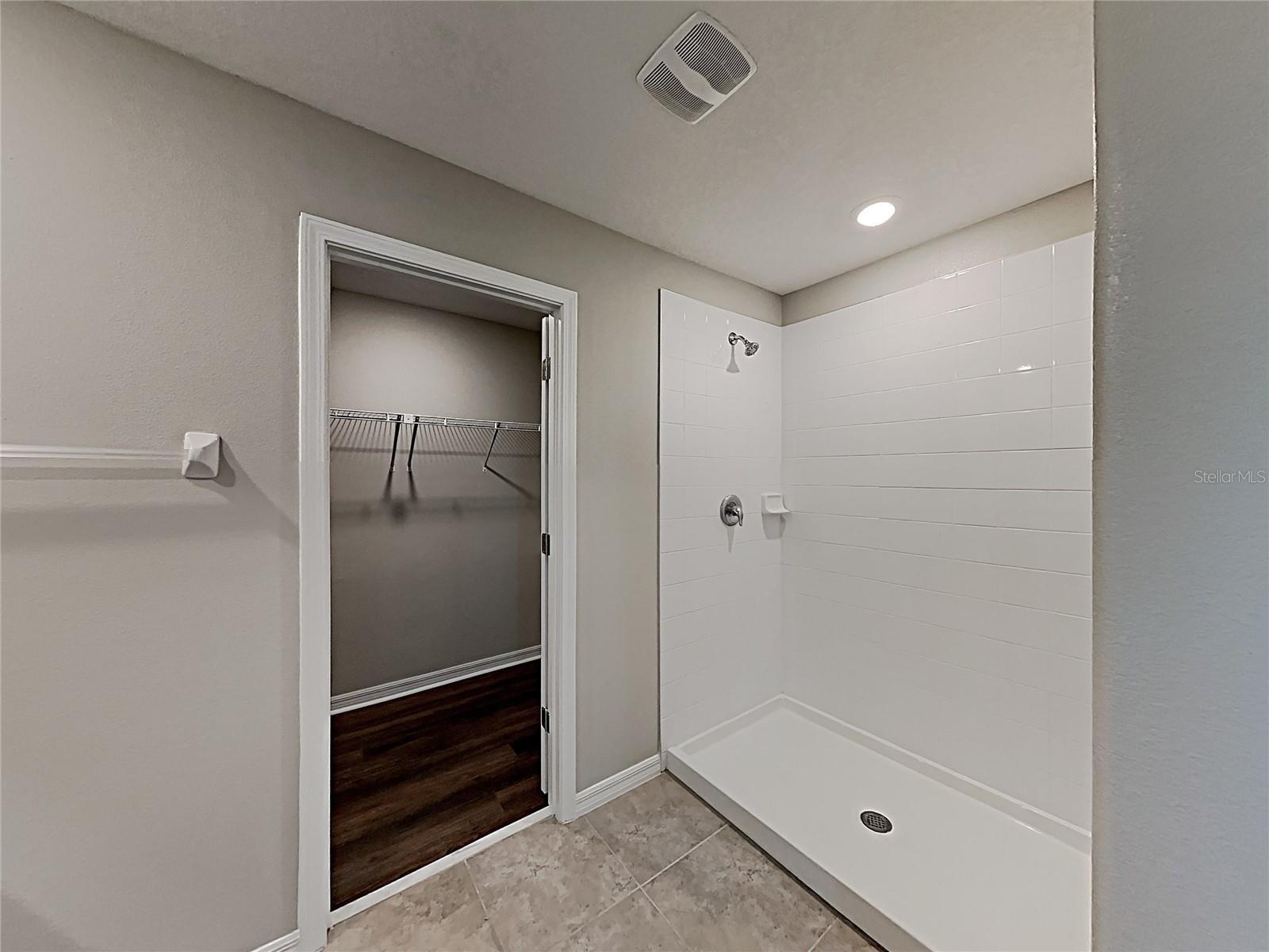 5125 WHITE CHICORY DR