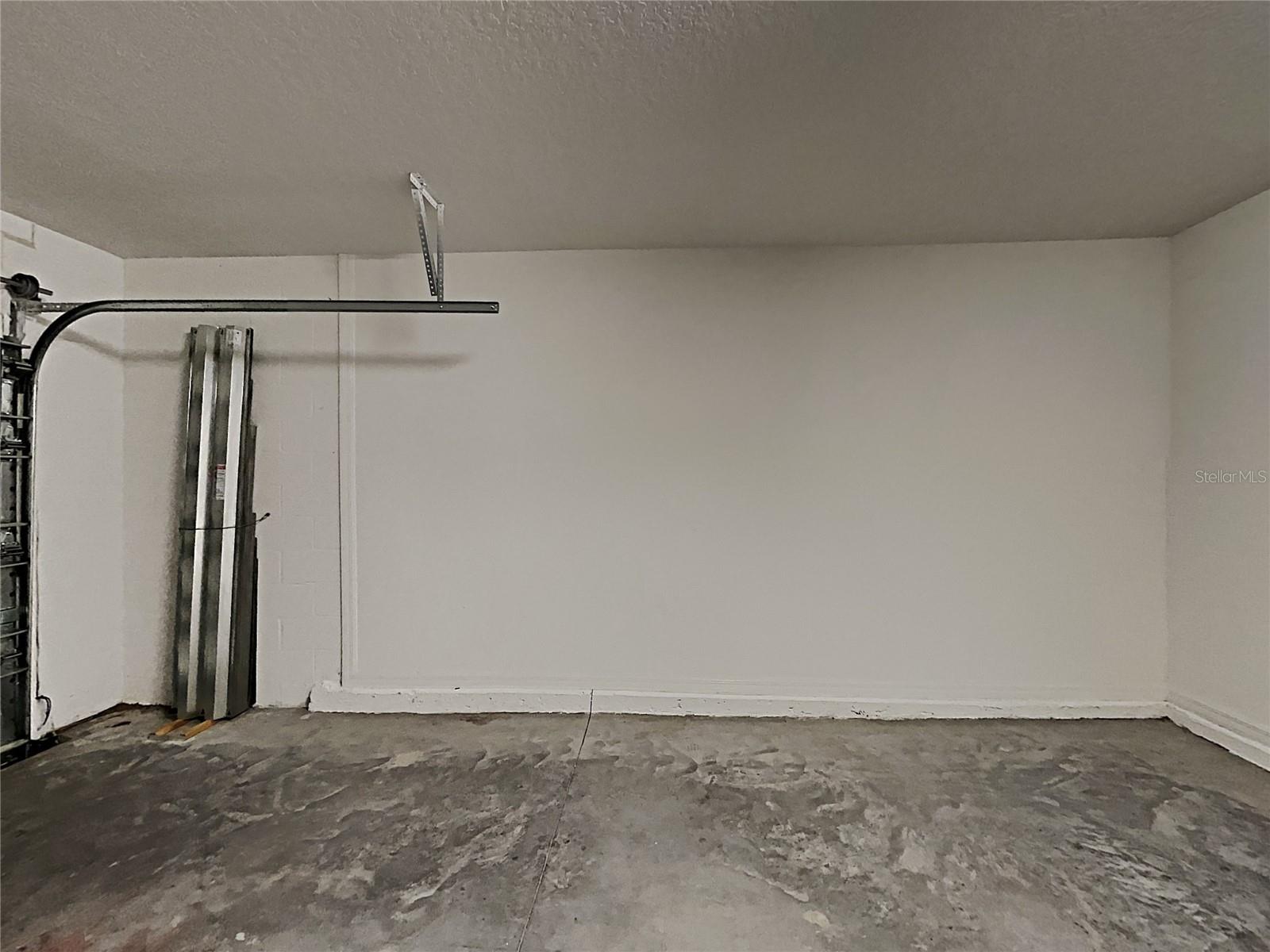 5125 WHITE CHICORY DR