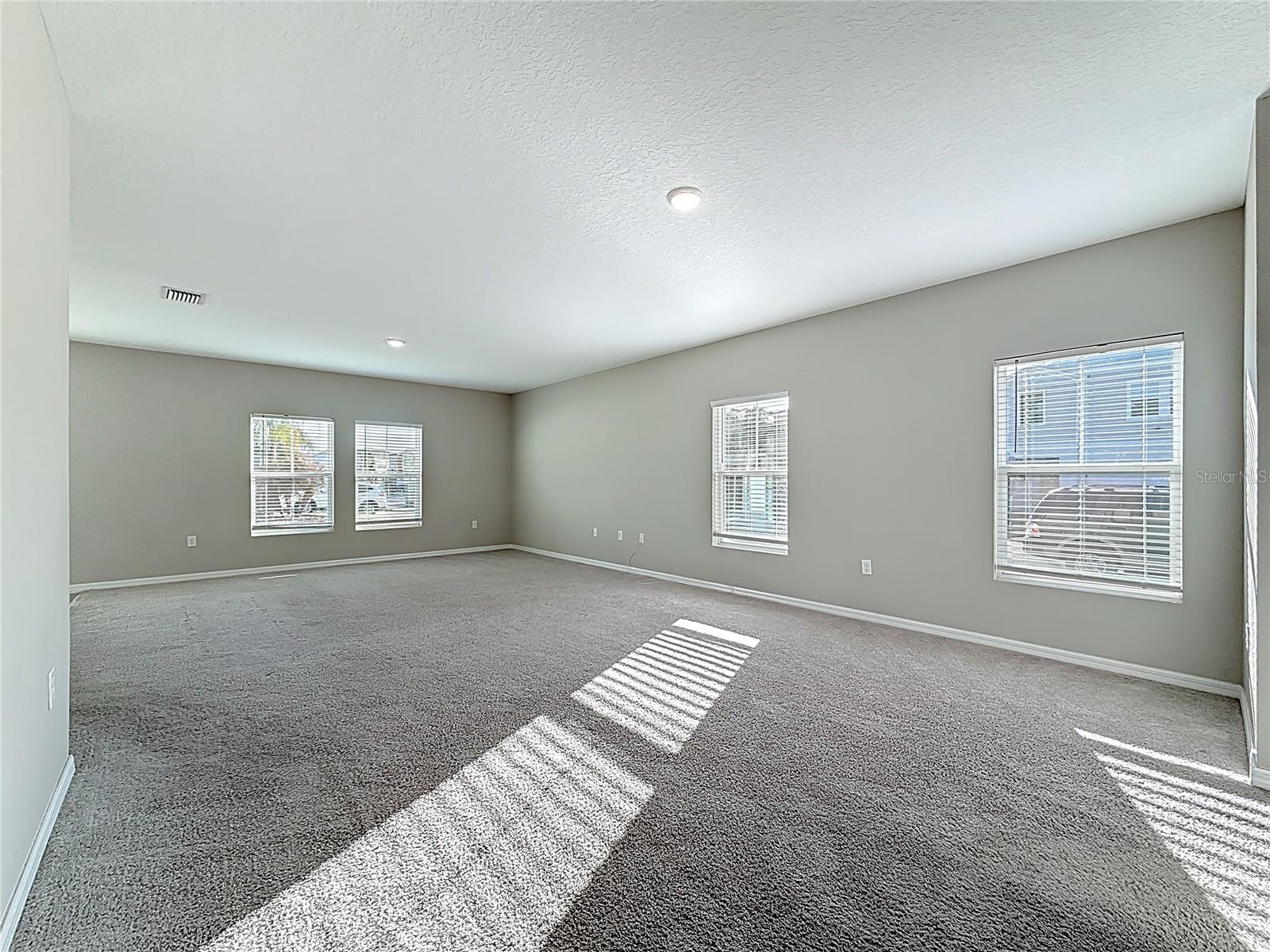 12892 TANNENCREST DR