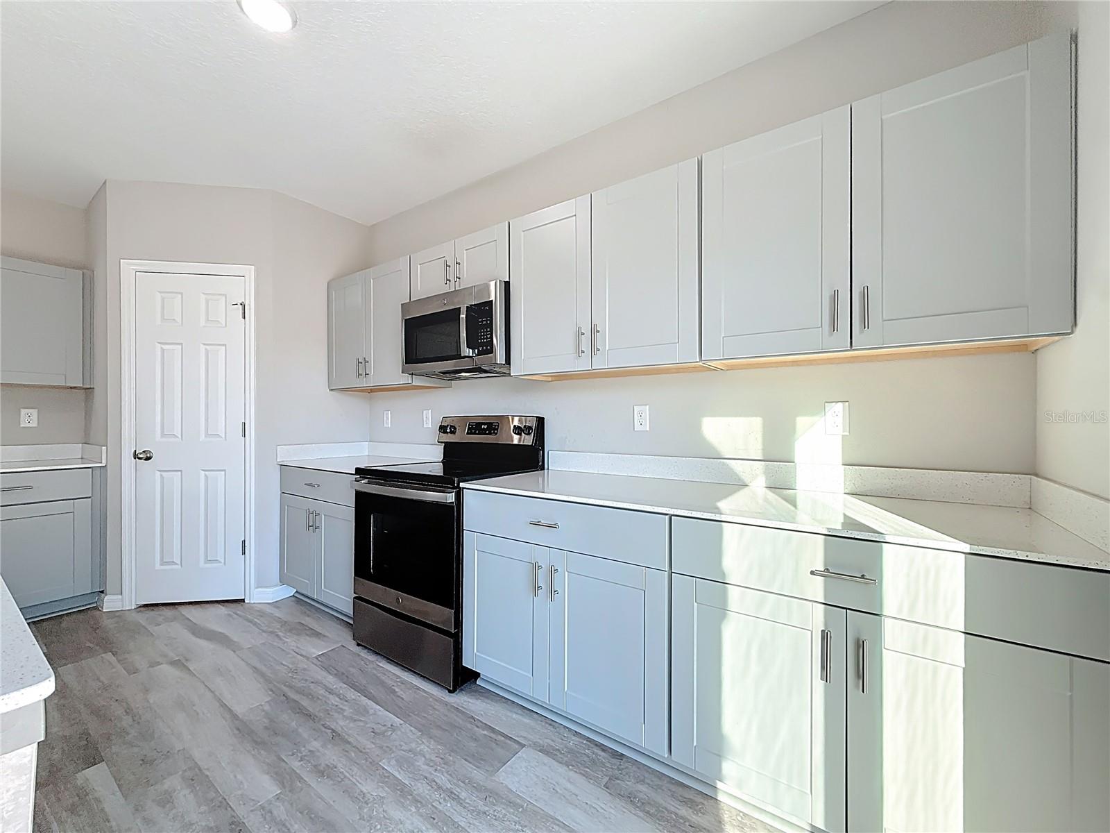 12892 TANNENCREST DR