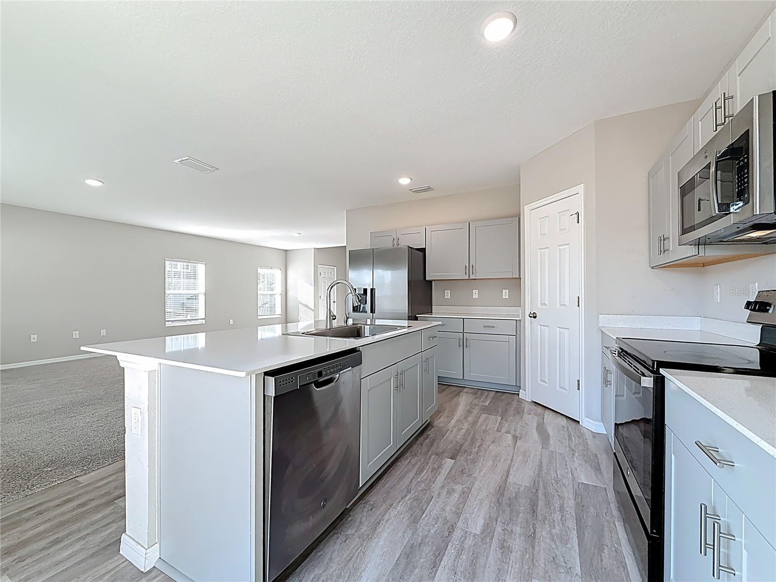 12892 TANNENCREST DR