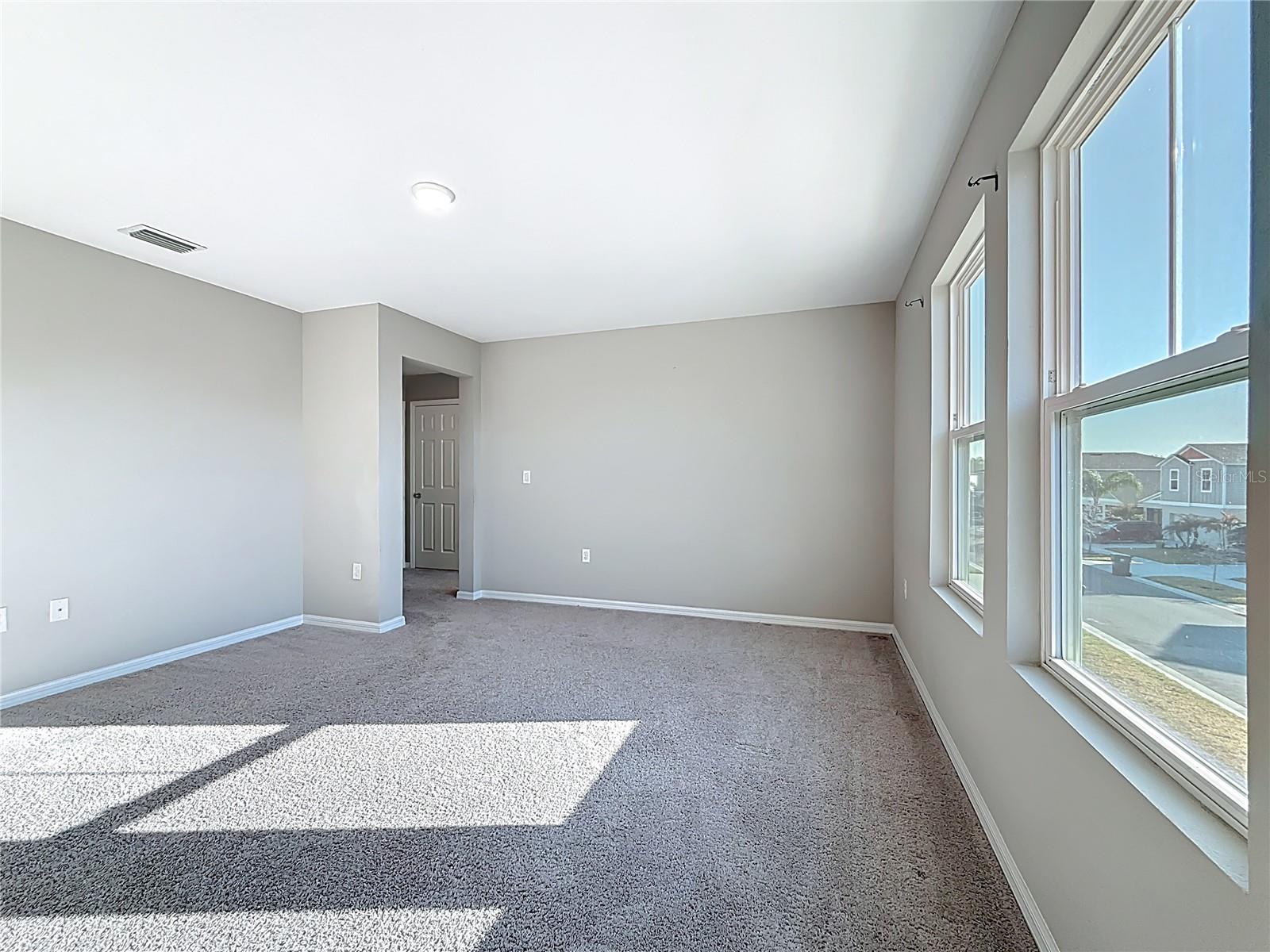 12892 TANNENCREST DR