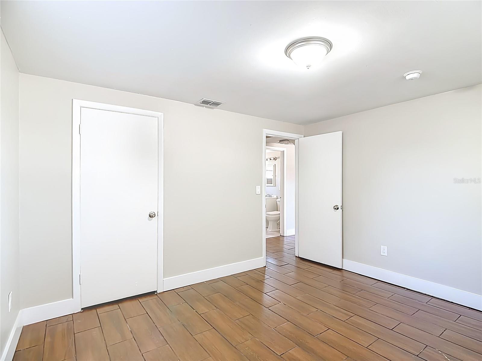 108 AVENUE A WAHNETA E #A