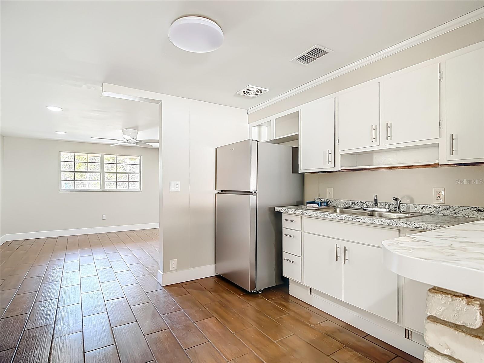 108 AVENUE A WAHNETA E #A