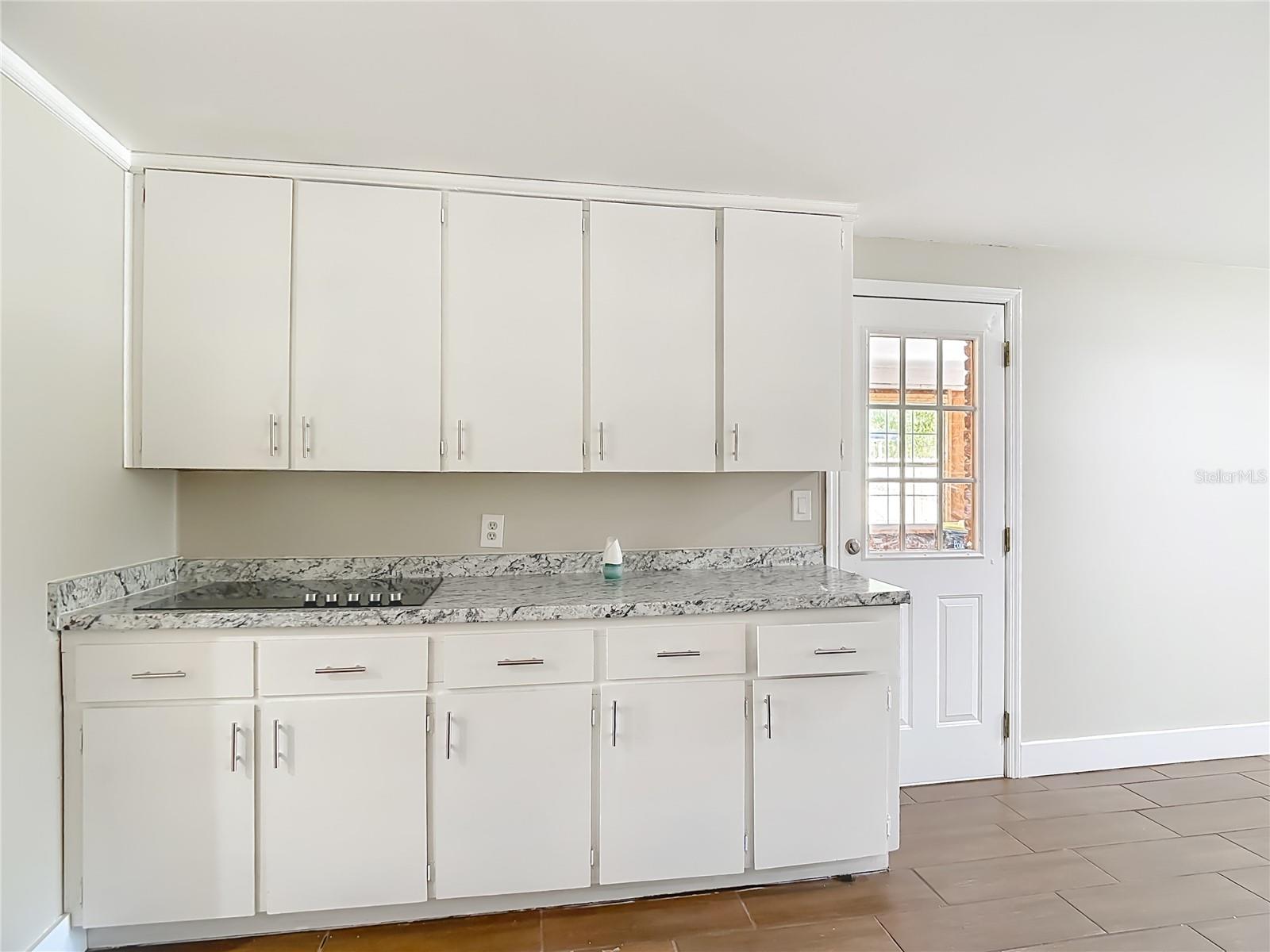 108 AVENUE A WAHNETA E #A