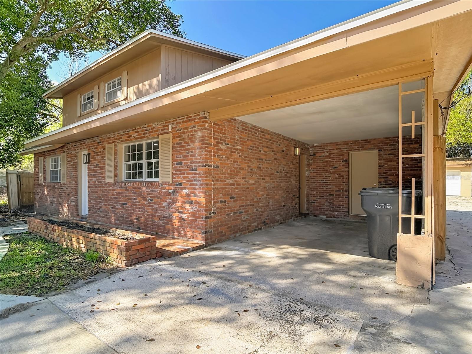 108 AVENUE A WAHNETA E #A