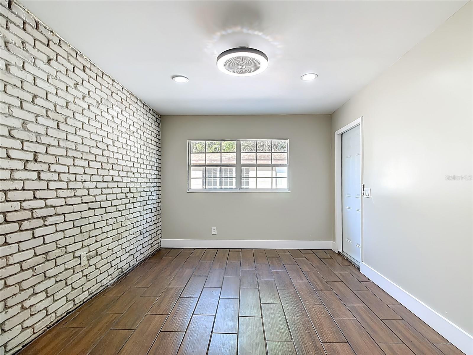 108 AVENUE A WAHNETA E #A