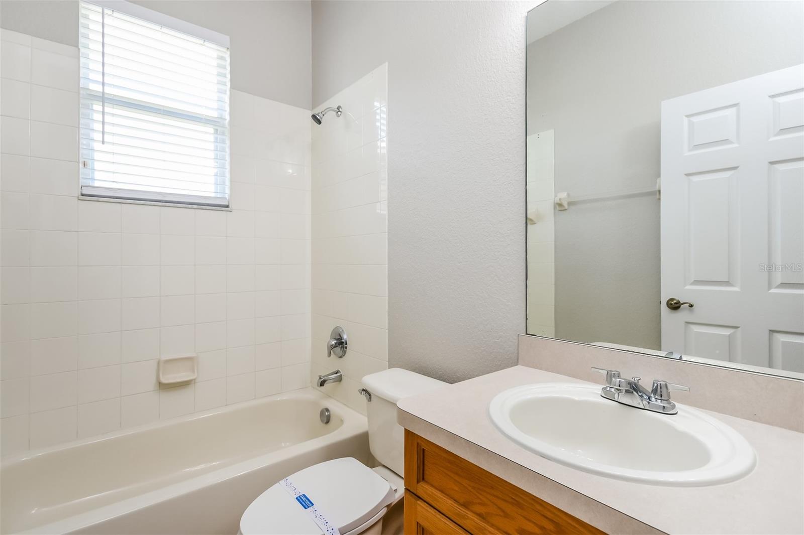 2925 WILLOW CREEK LN