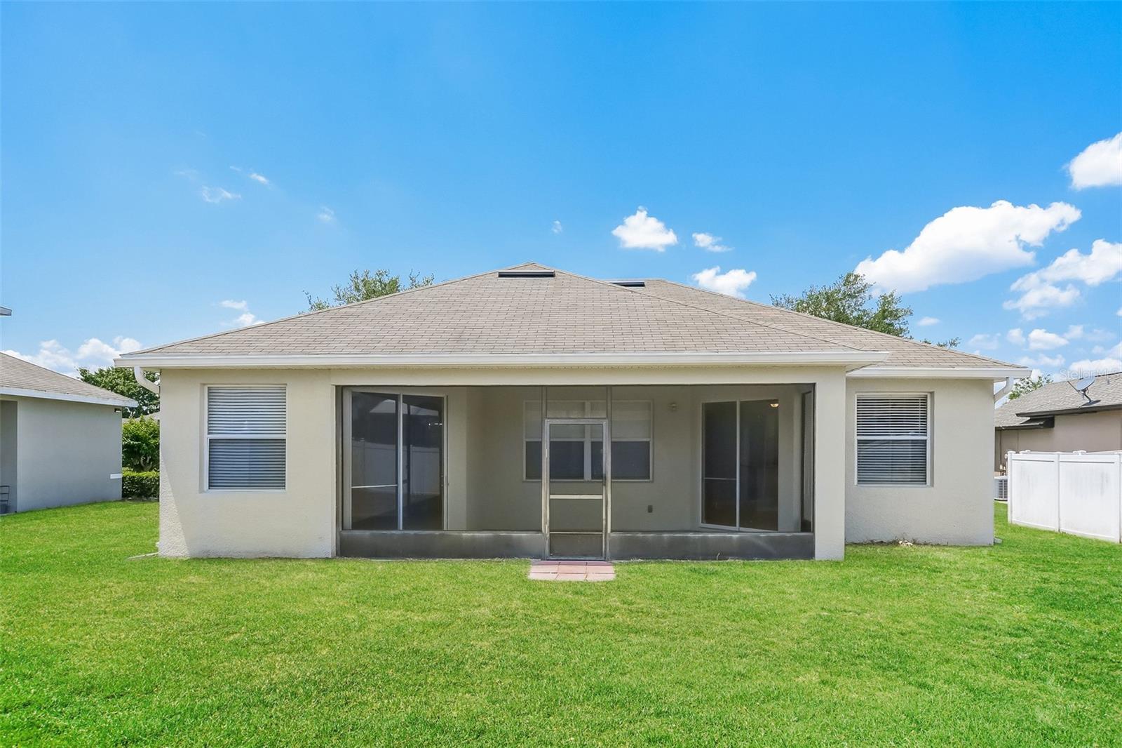 2925 WILLOW CREEK LN