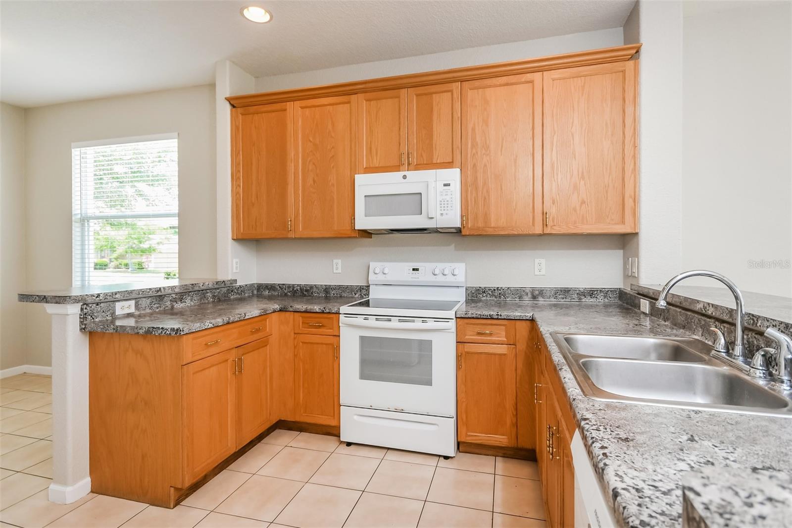 2925 WILLOW CREEK LN