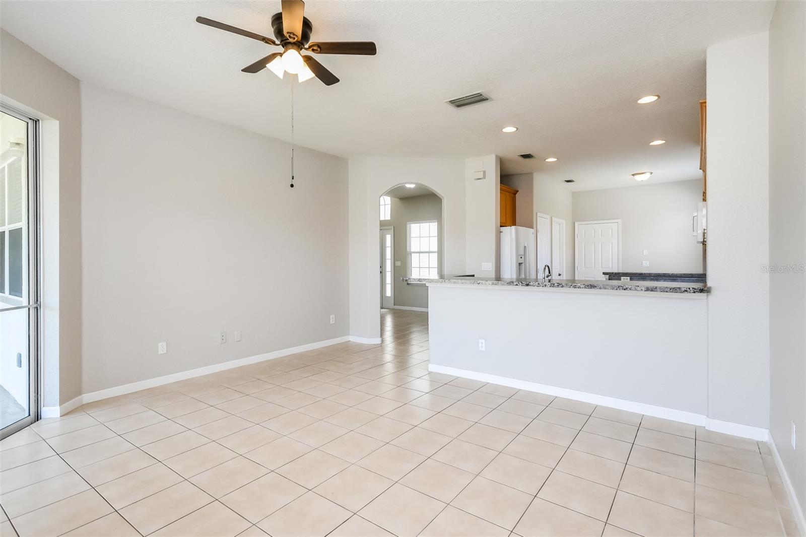 2925 WILLOW CREEK LN