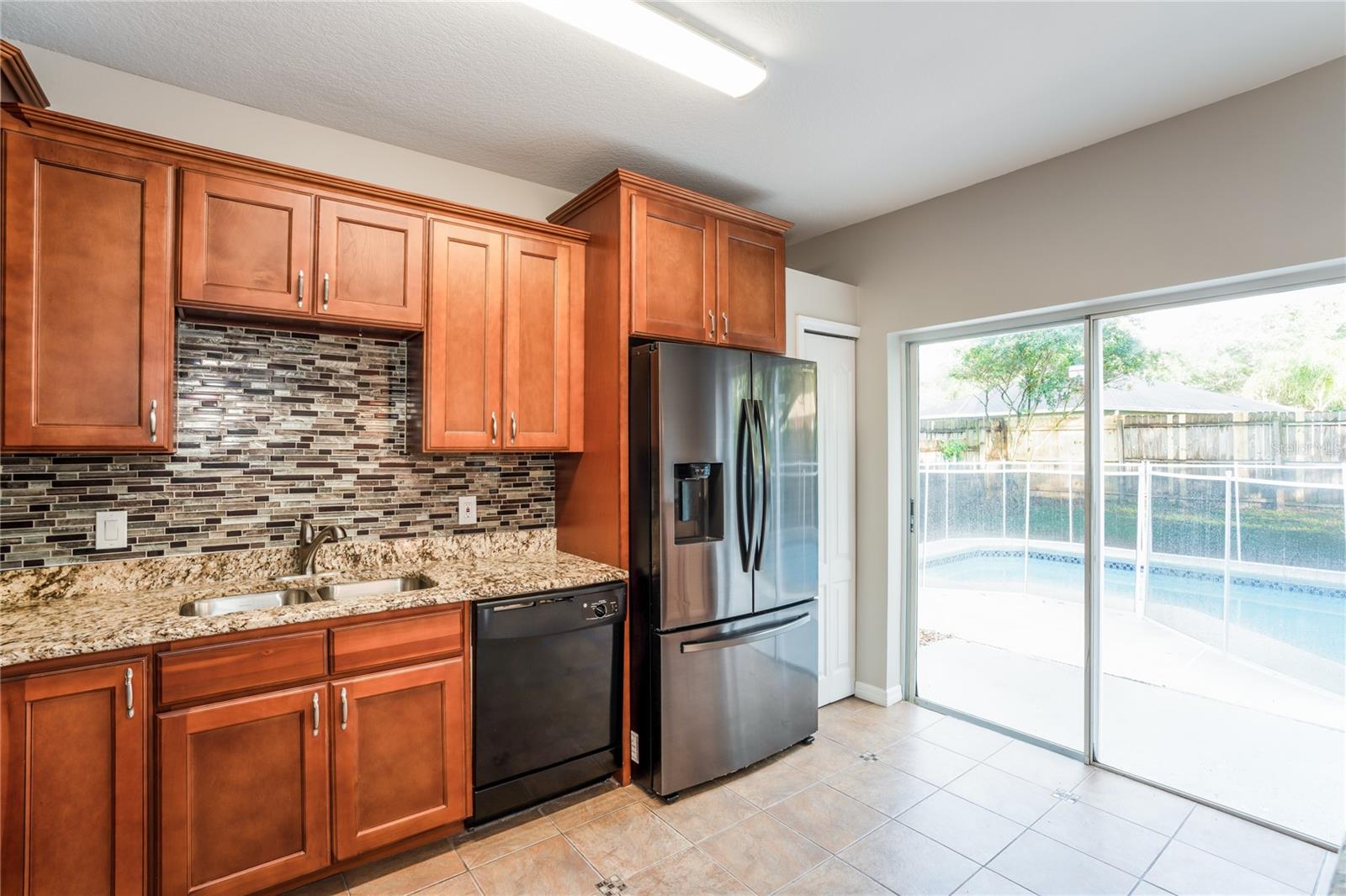 1011 LAKE SHORE RANCH DR