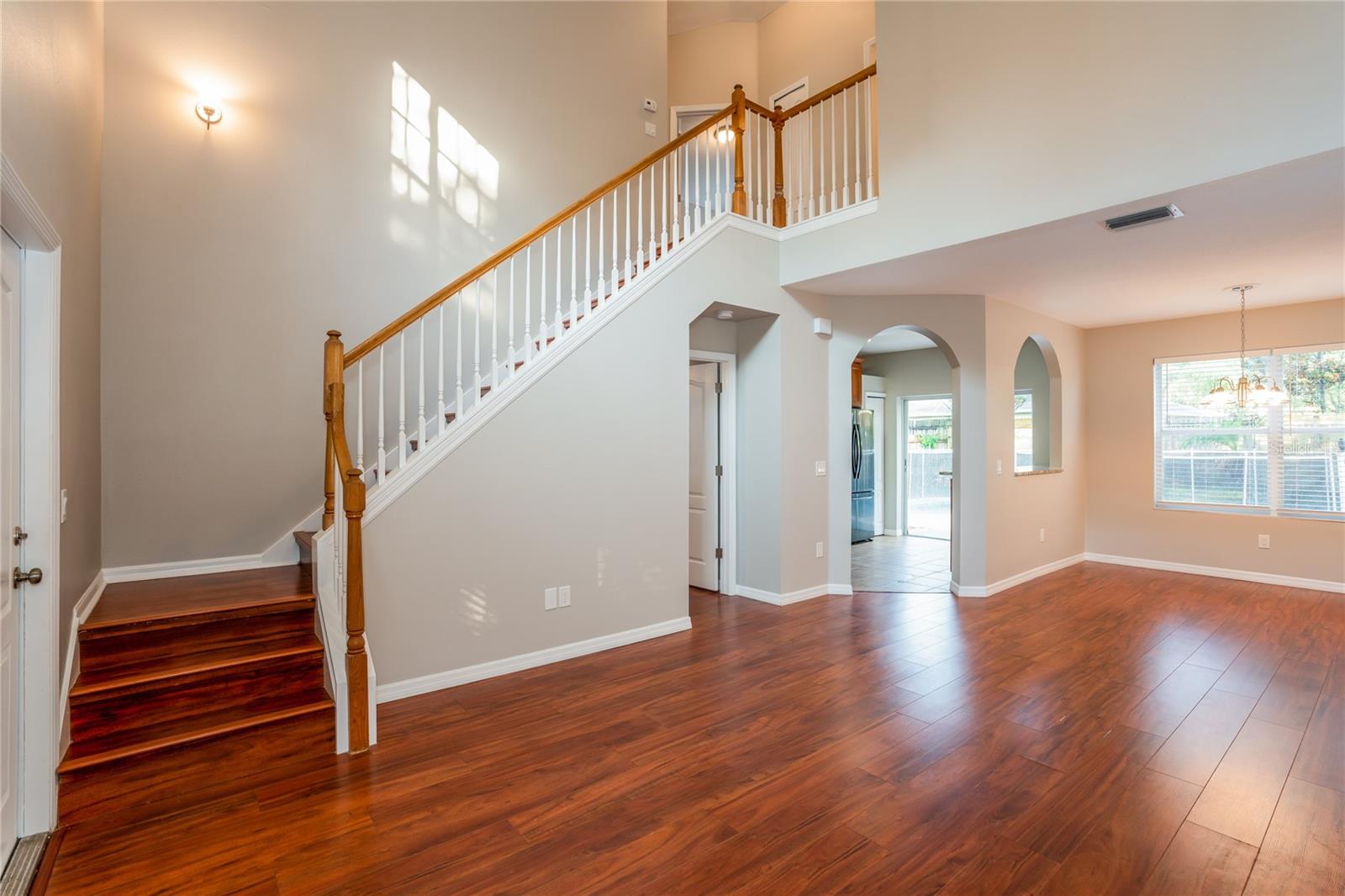 1011 LAKE SHORE RANCH DR