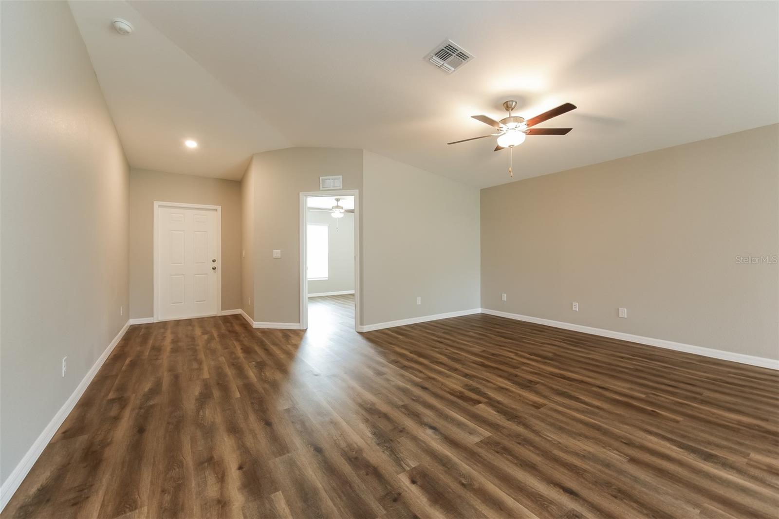 4208 WALL LN