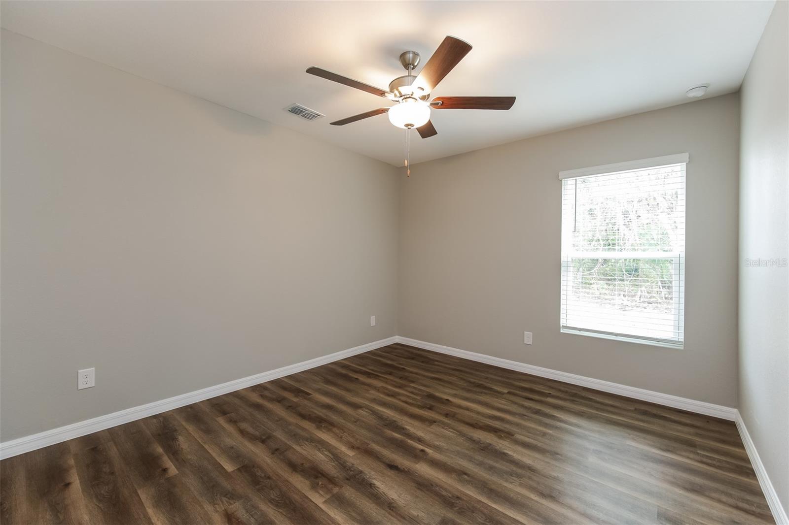 4208 WALL LN