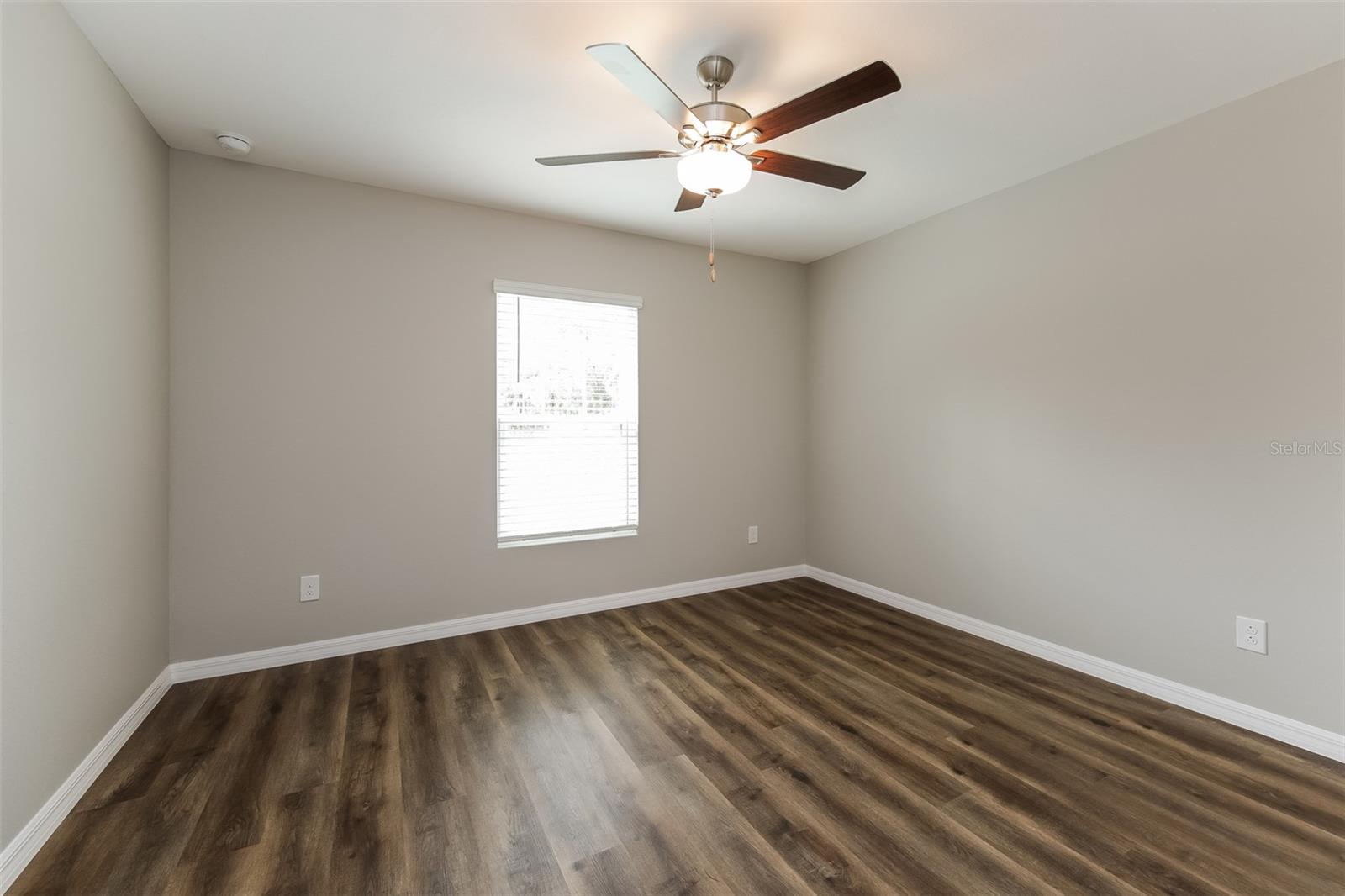 4208 WALL LN