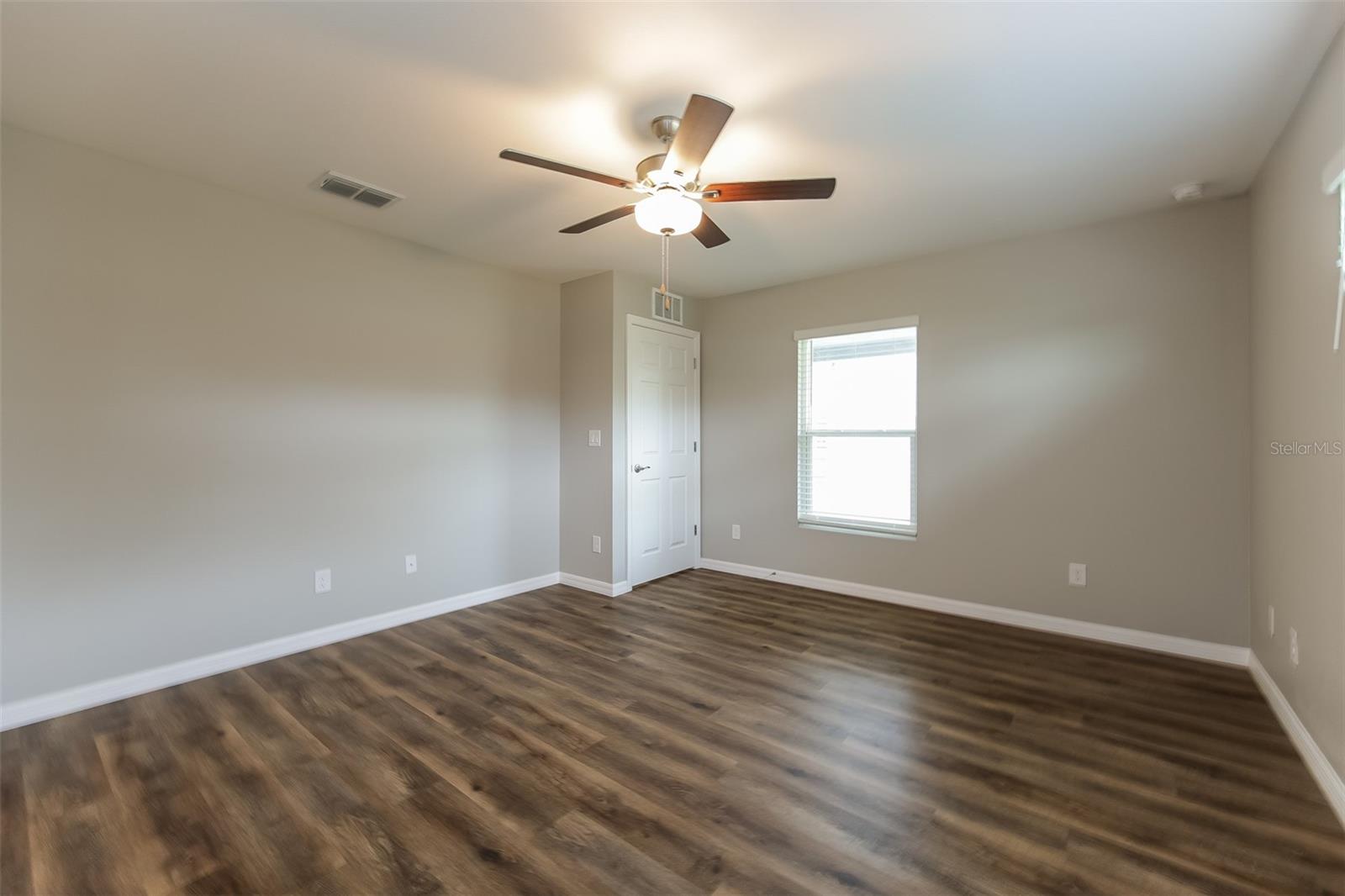 4208 WALL LN
