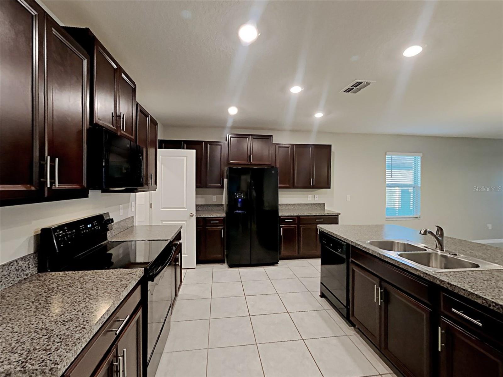 4436 ETERNAL PRINCE DR