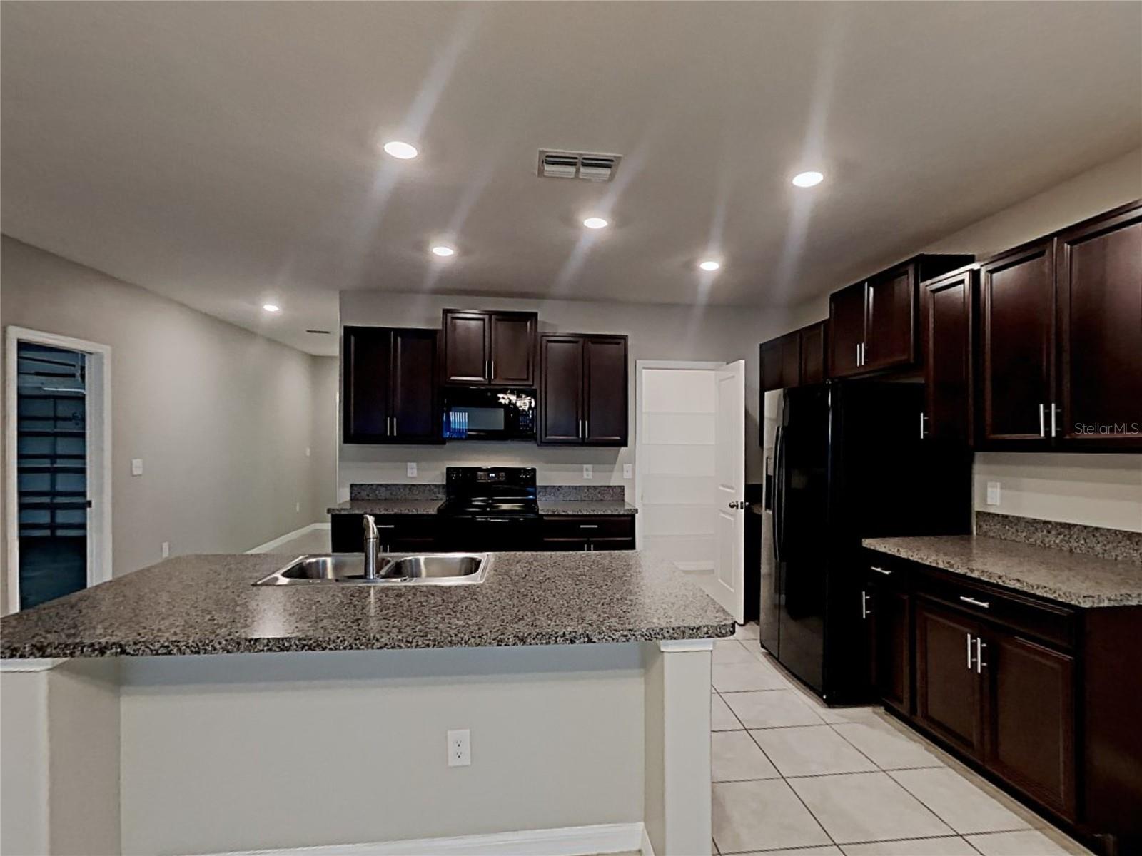 4436 ETERNAL PRINCE DR