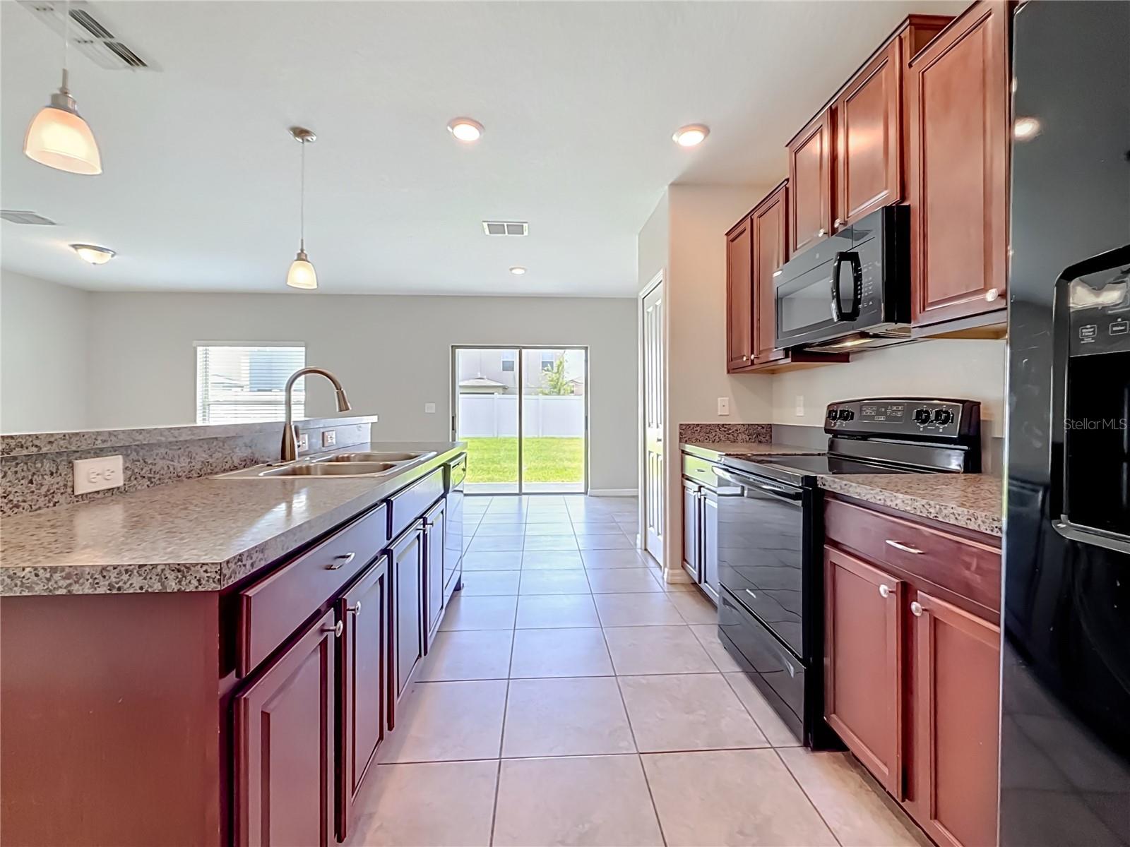 7405 EVENING PRIMROSE CT