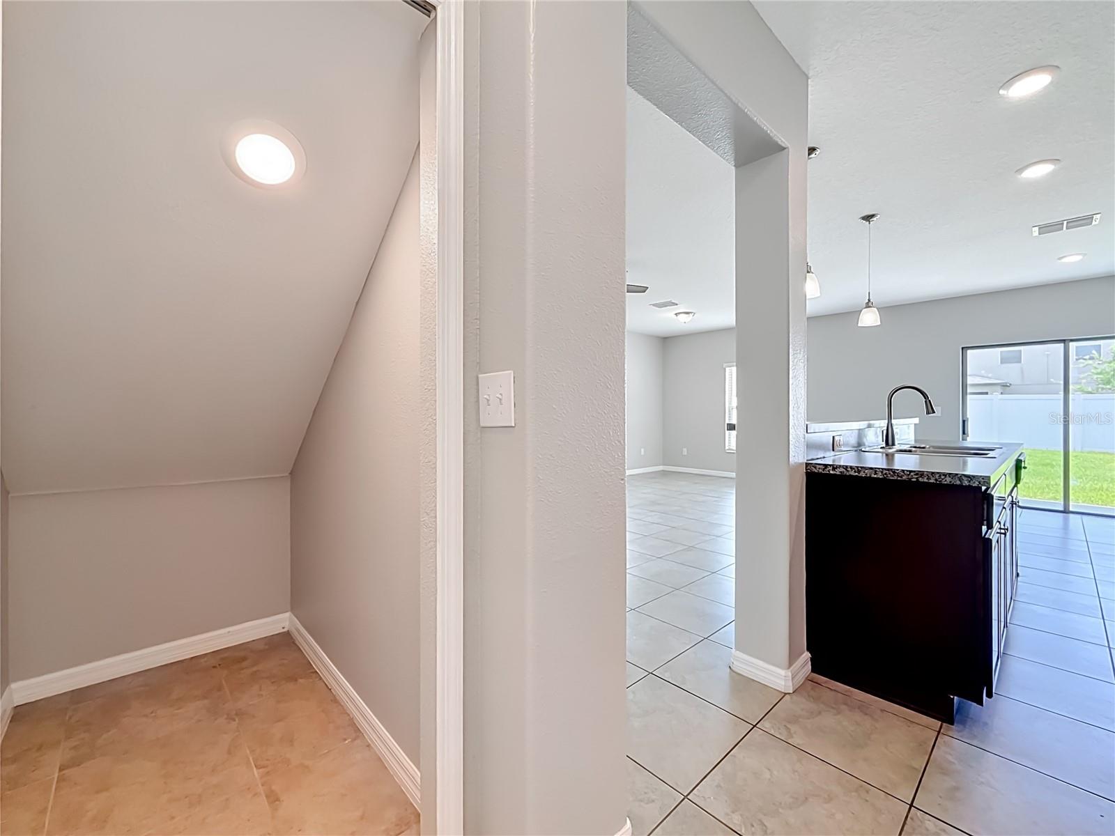 7405 EVENING PRIMROSE CT