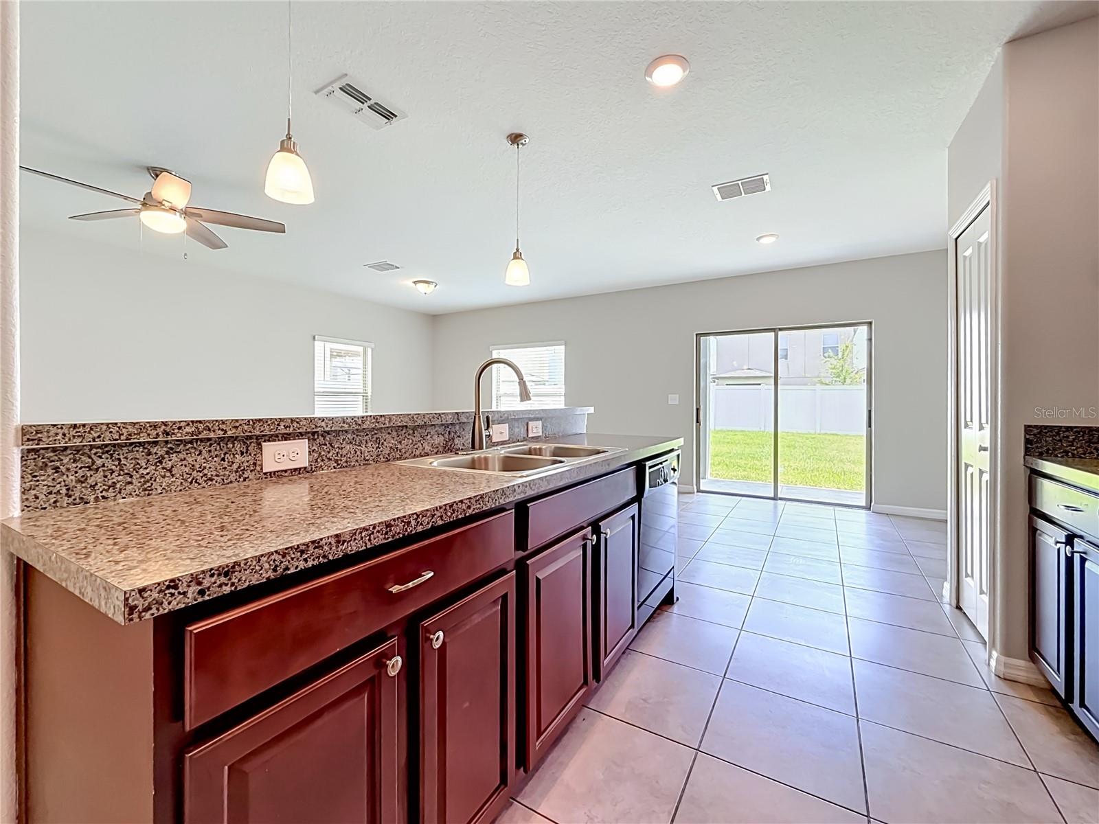 7405 EVENING PRIMROSE CT