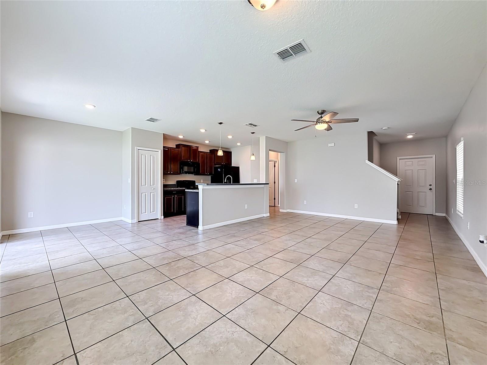 7405 EVENING PRIMROSE CT