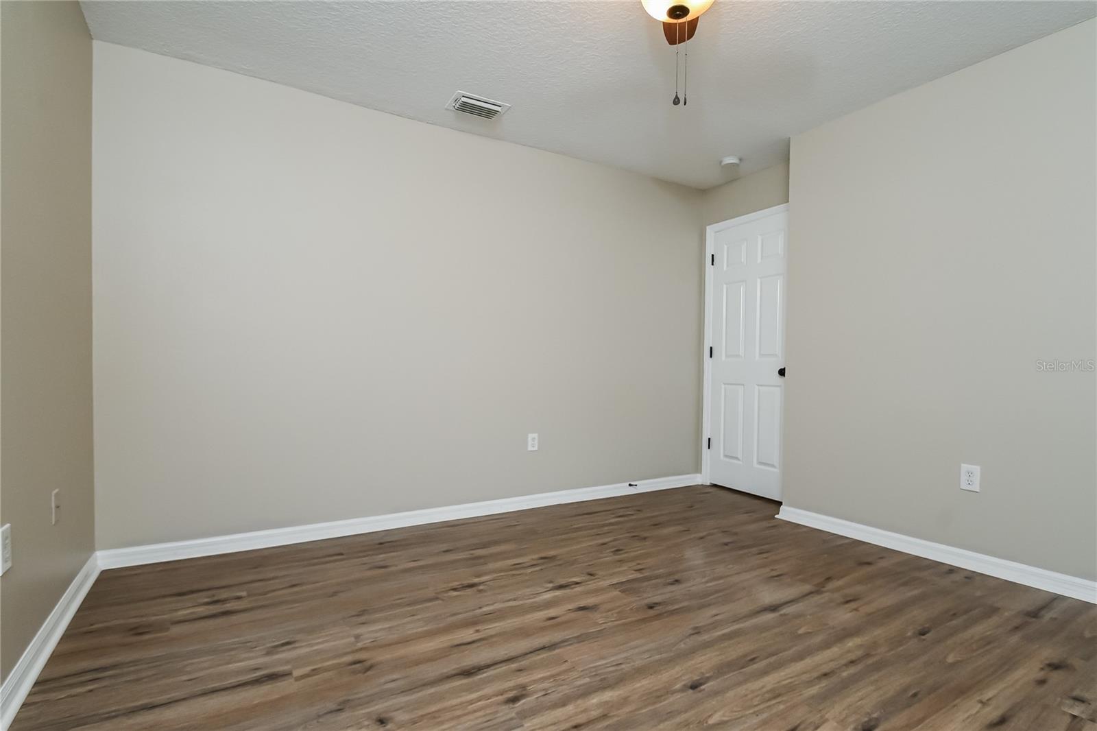2221 MOUNTAIN MEADOW WAY