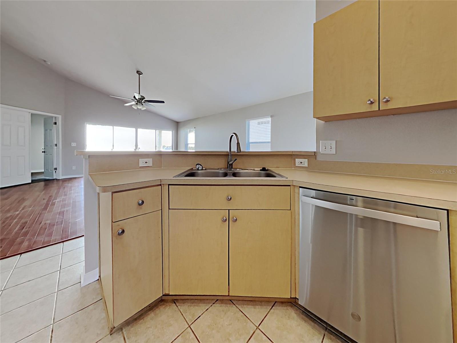 3110 SUMMER CRUISE DR