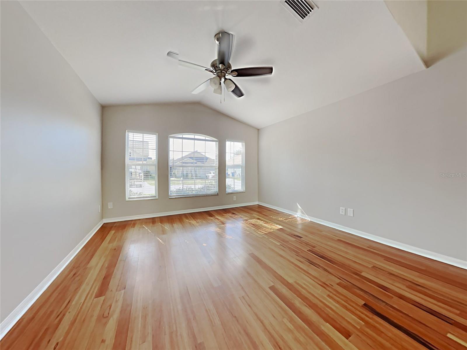 3110 SUMMER CRUISE DR