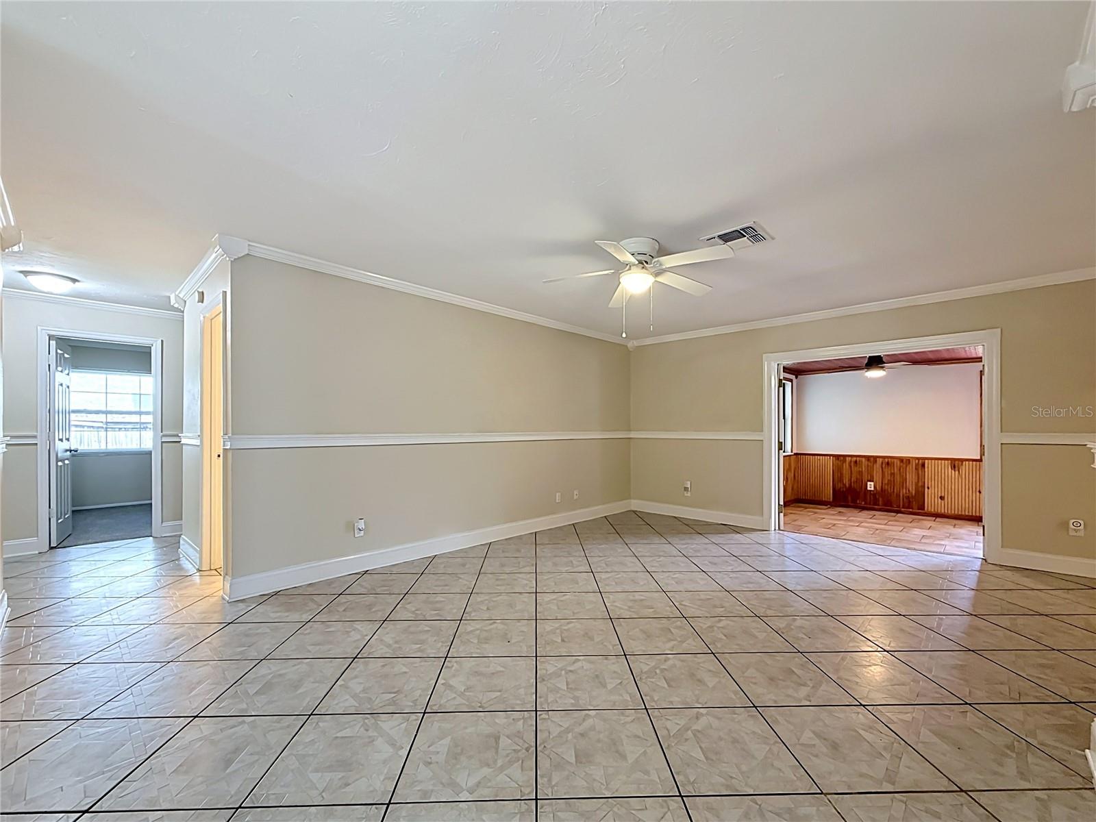 2825 WENDOVER TER