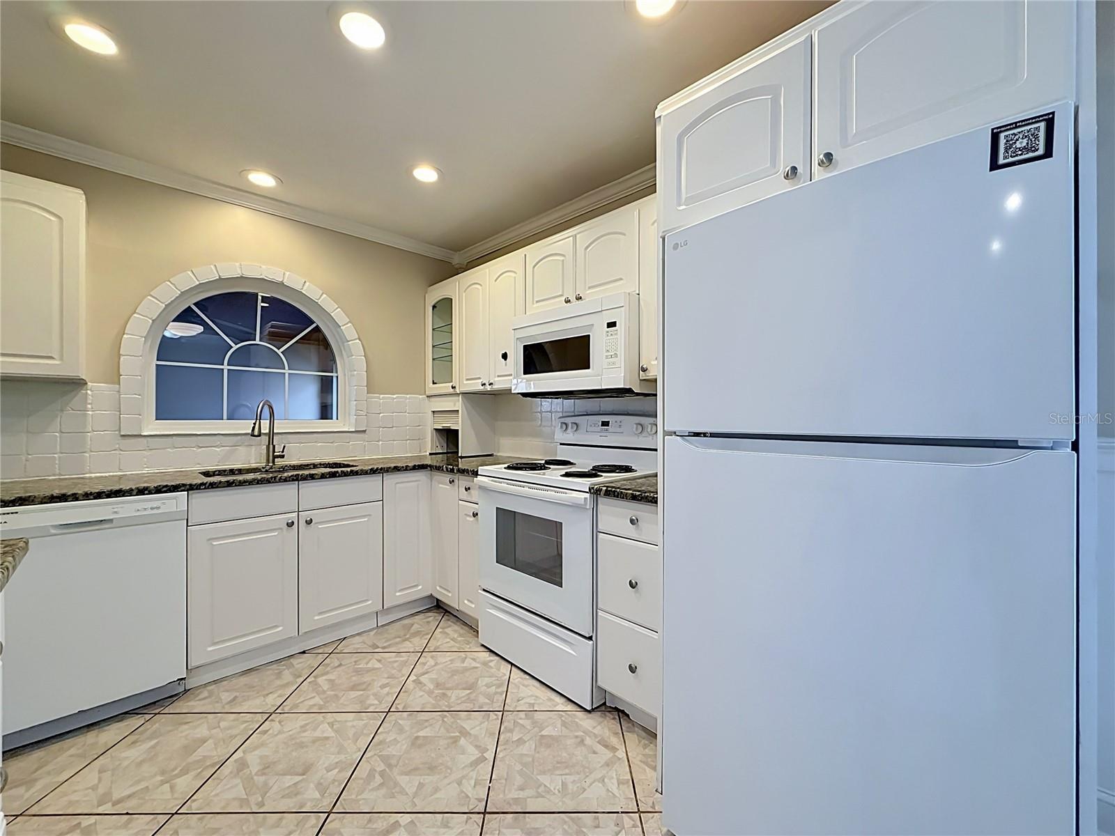 2825 WENDOVER TER