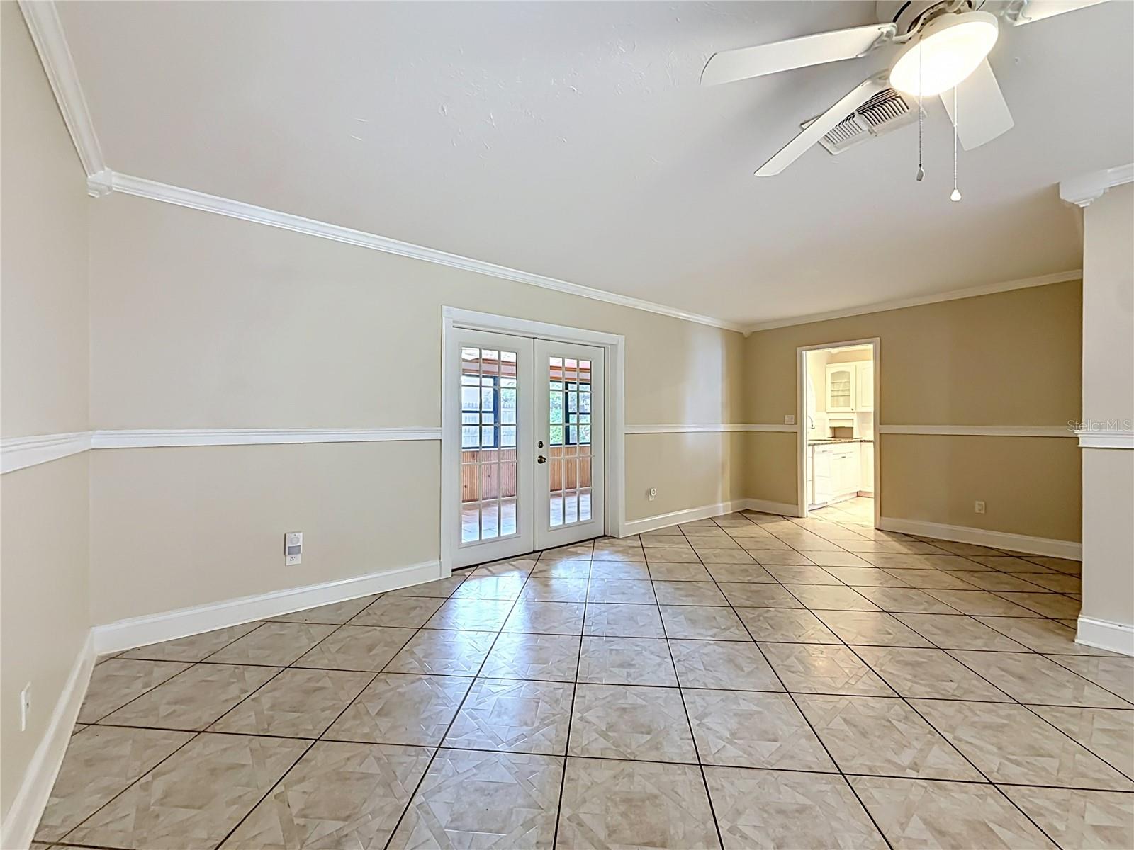 2825 WENDOVER TER