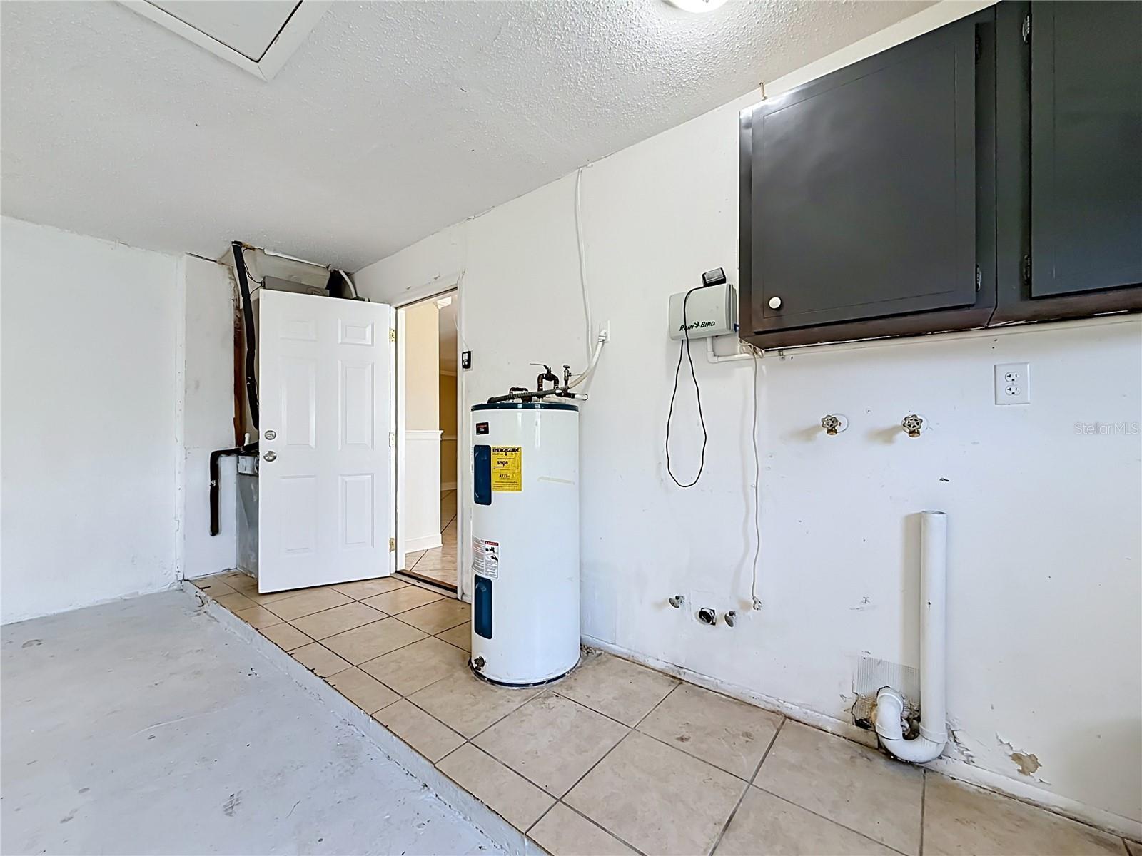 2825 WENDOVER TER