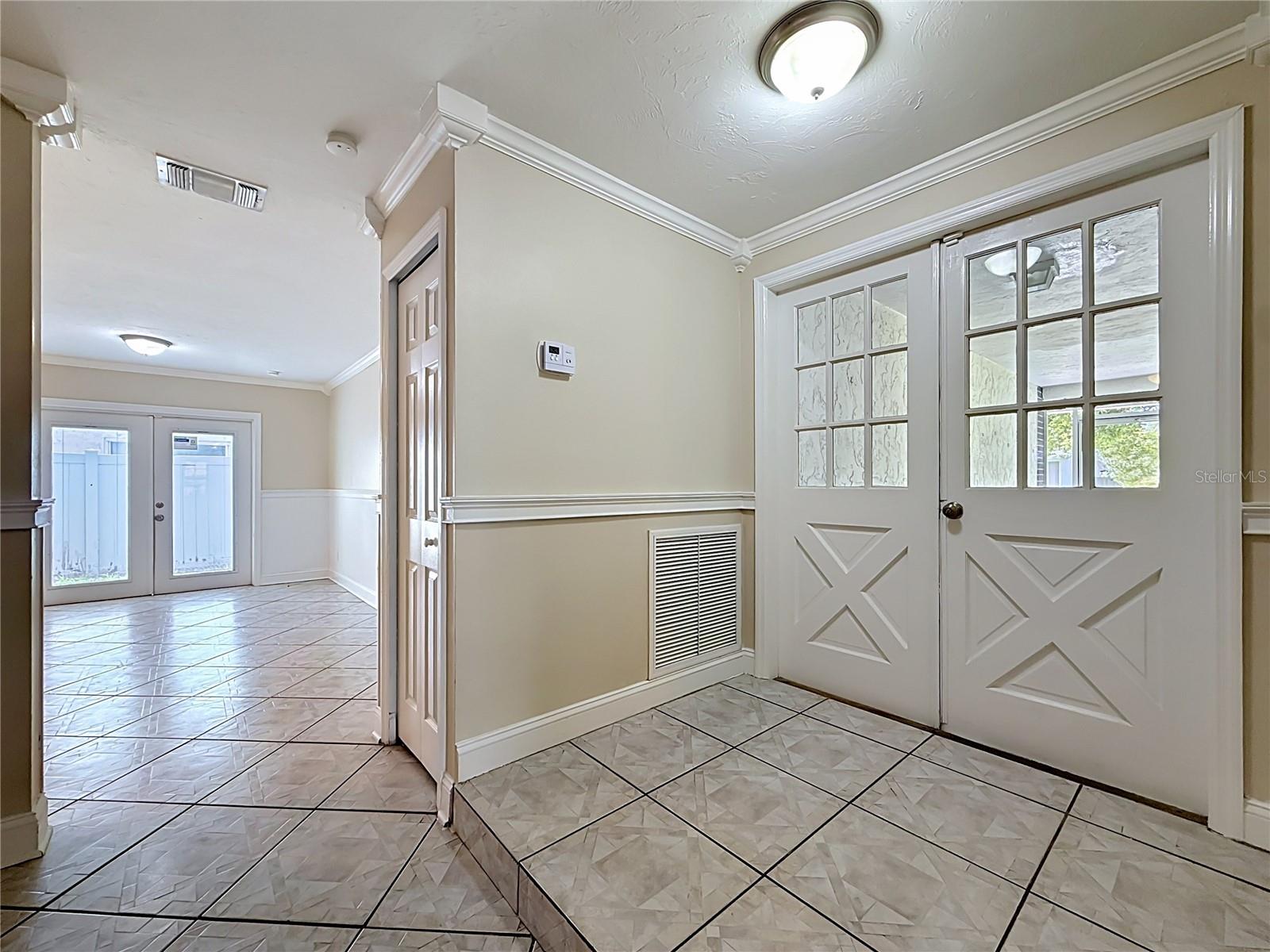 2825 WENDOVER TER