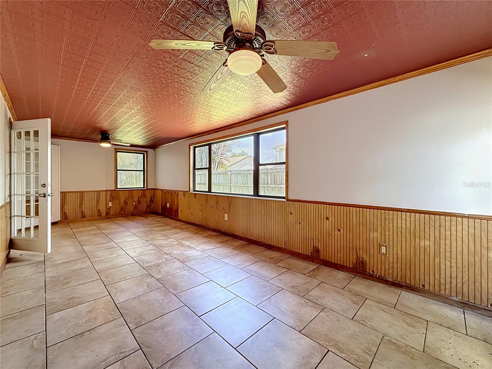 2825 WENDOVER TER