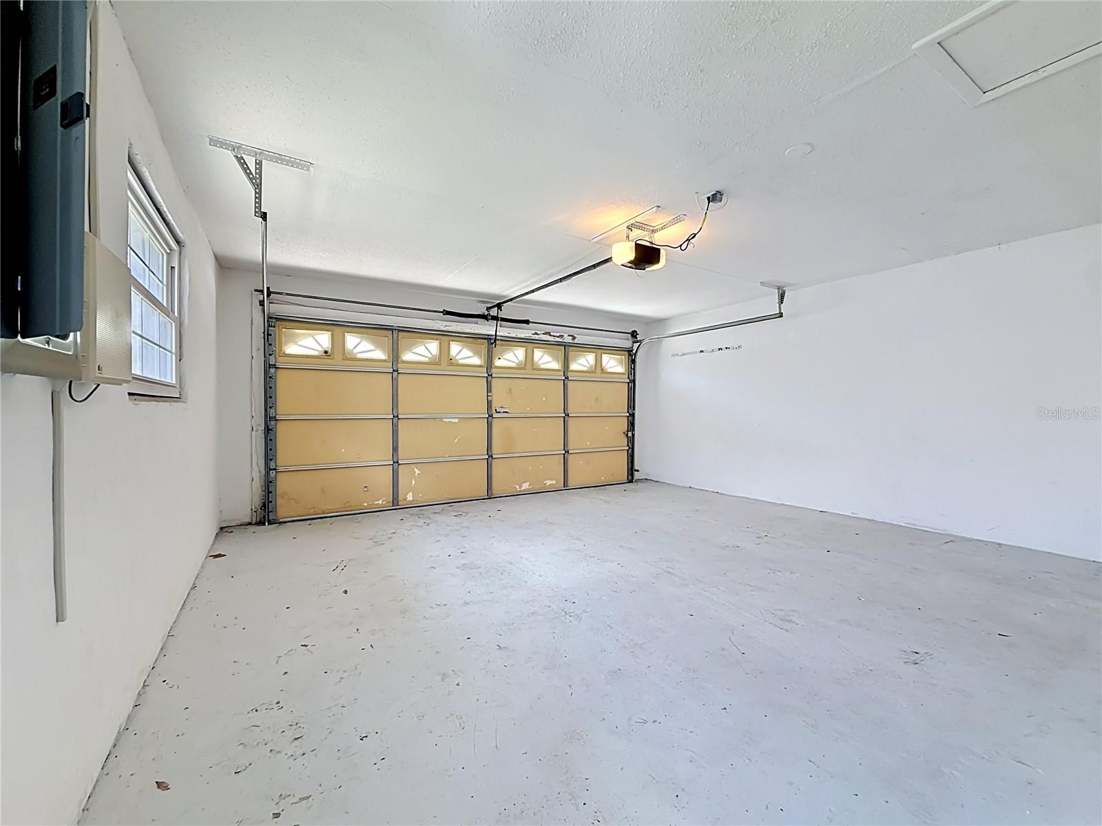 2825 WENDOVER TER