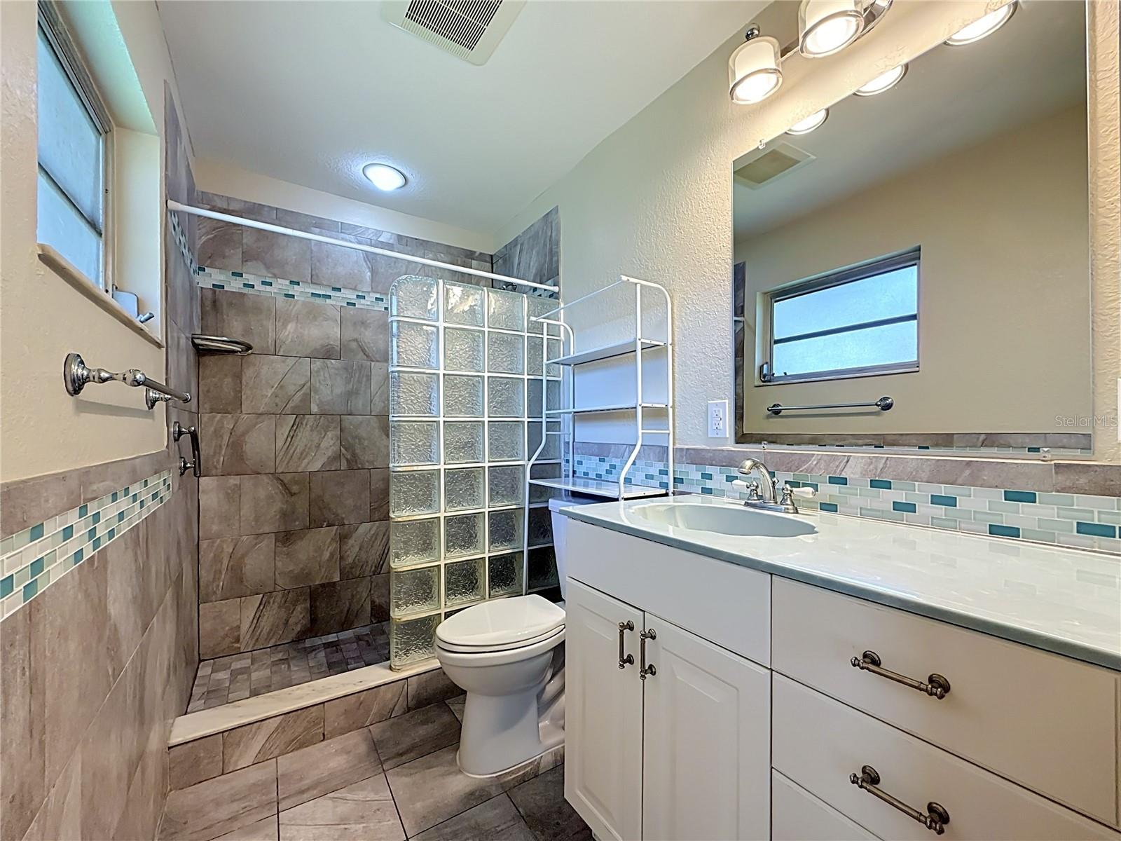 2825 WENDOVER TER