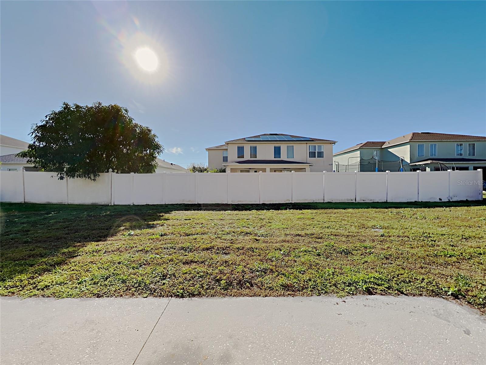 249 ABBOTSBURY DR