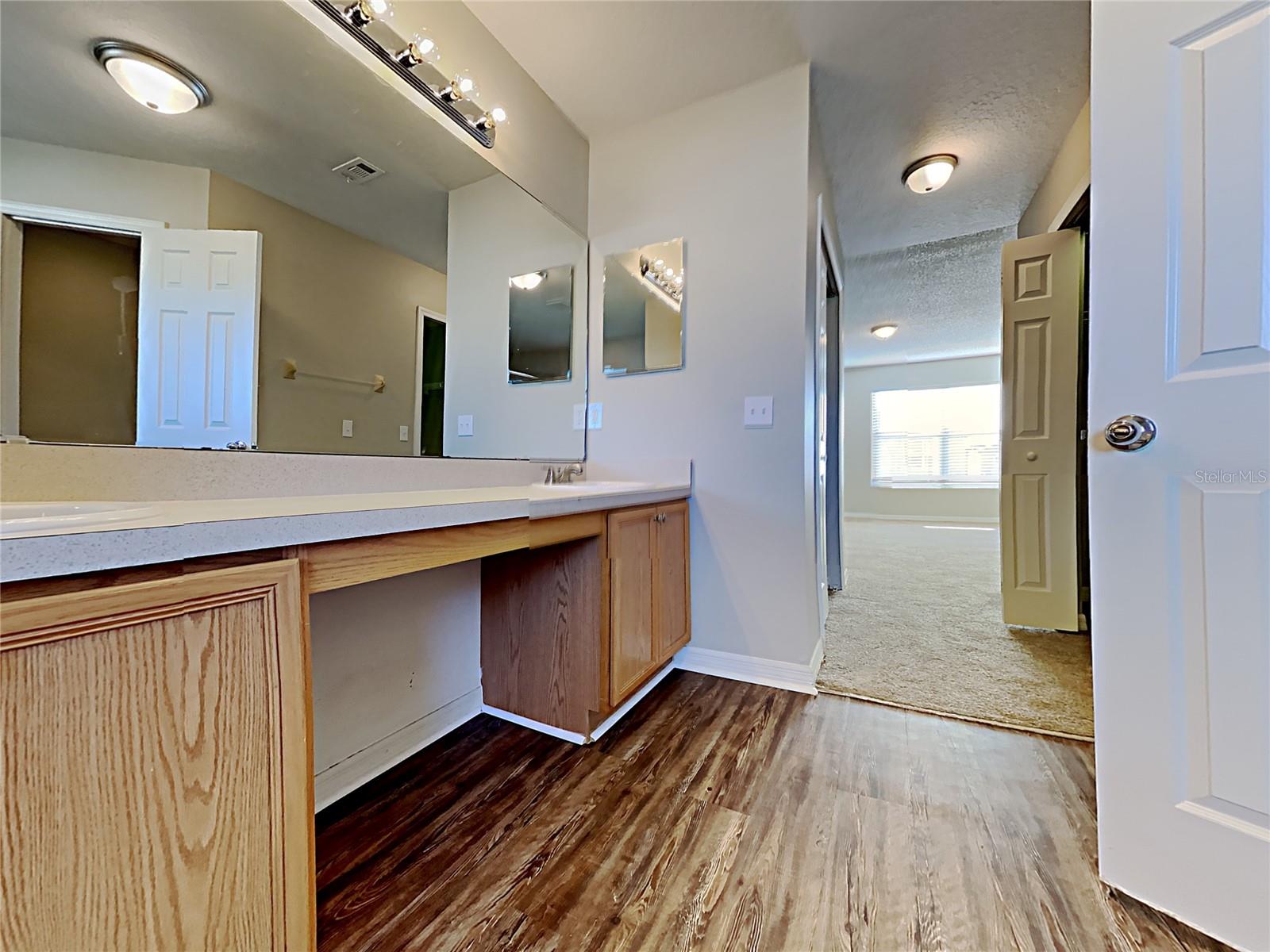 249 ABBOTSBURY DR