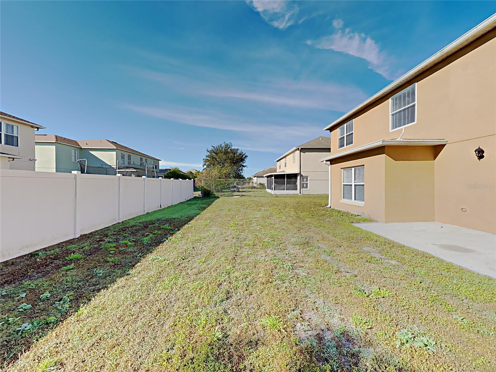 249 ABBOTSBURY DR