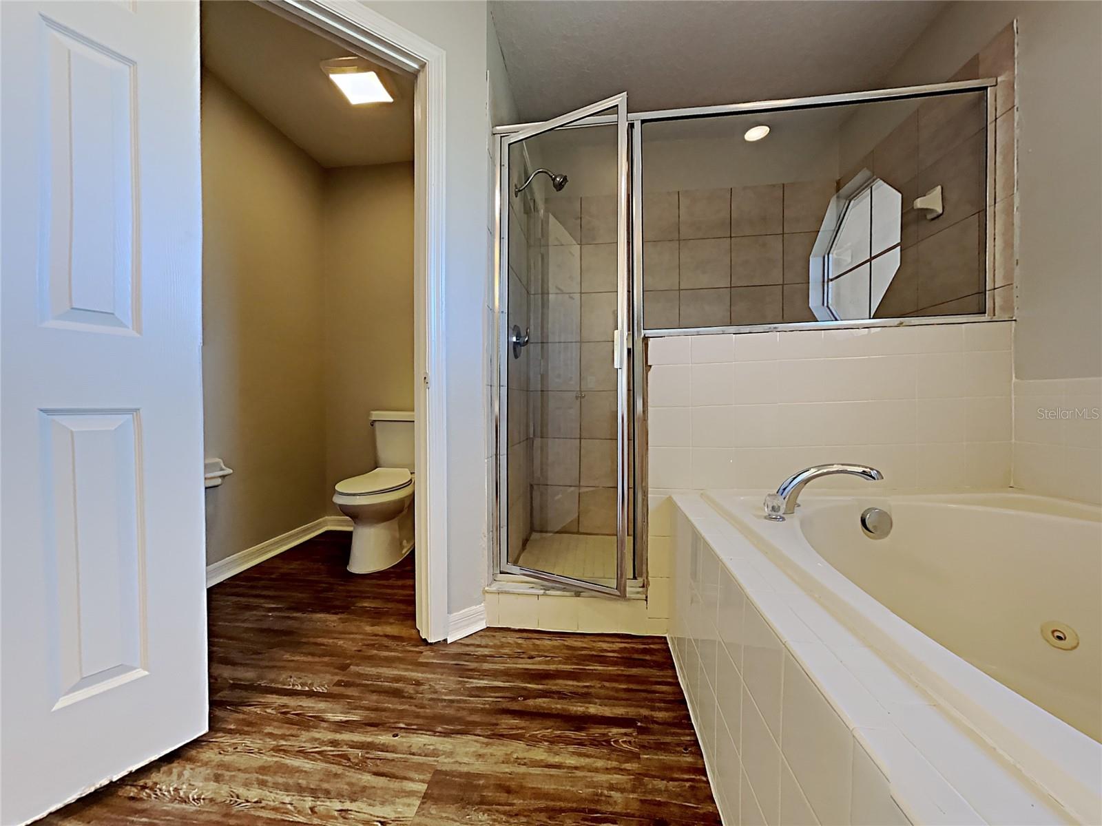 249 ABBOTSBURY DR