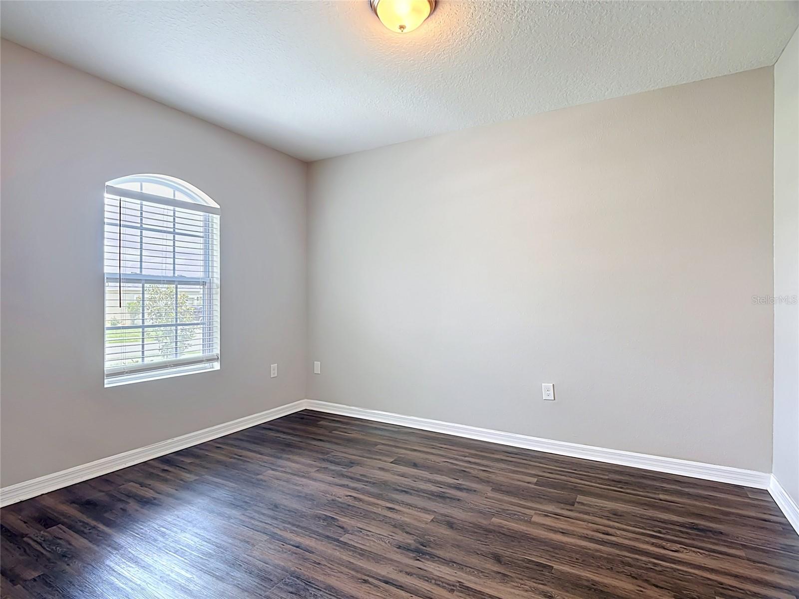 357 NOVA DR
