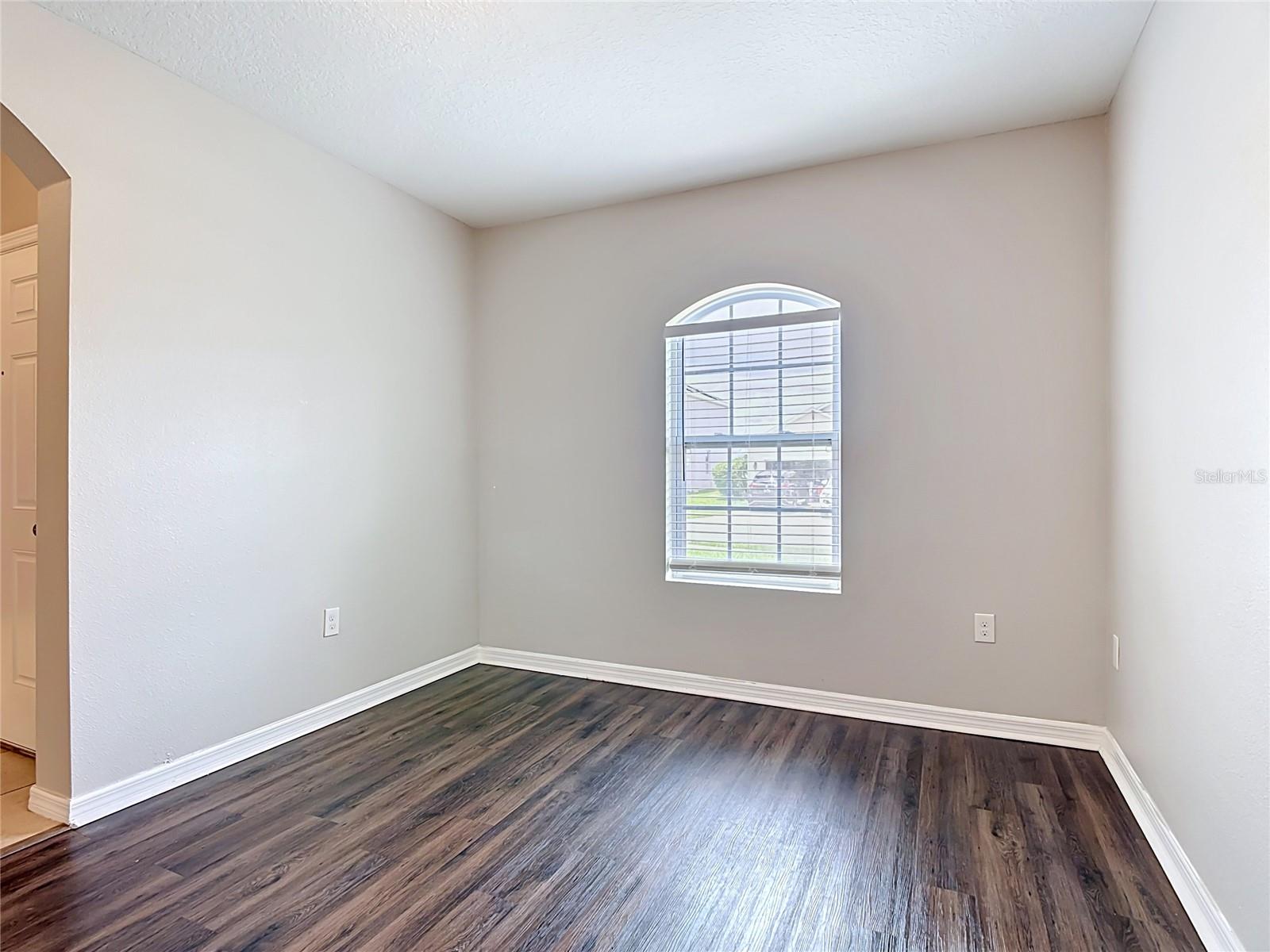 357 NOVA DR