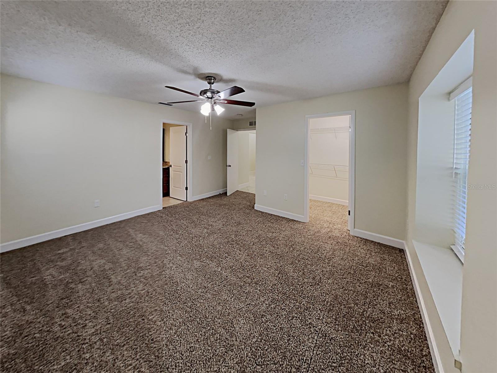 1320 NOELL BLVD