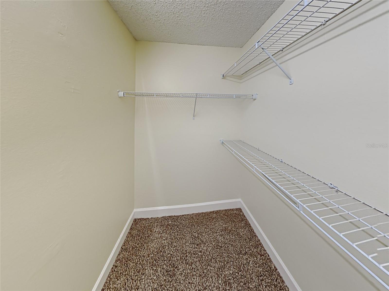 1320 NOELL BLVD