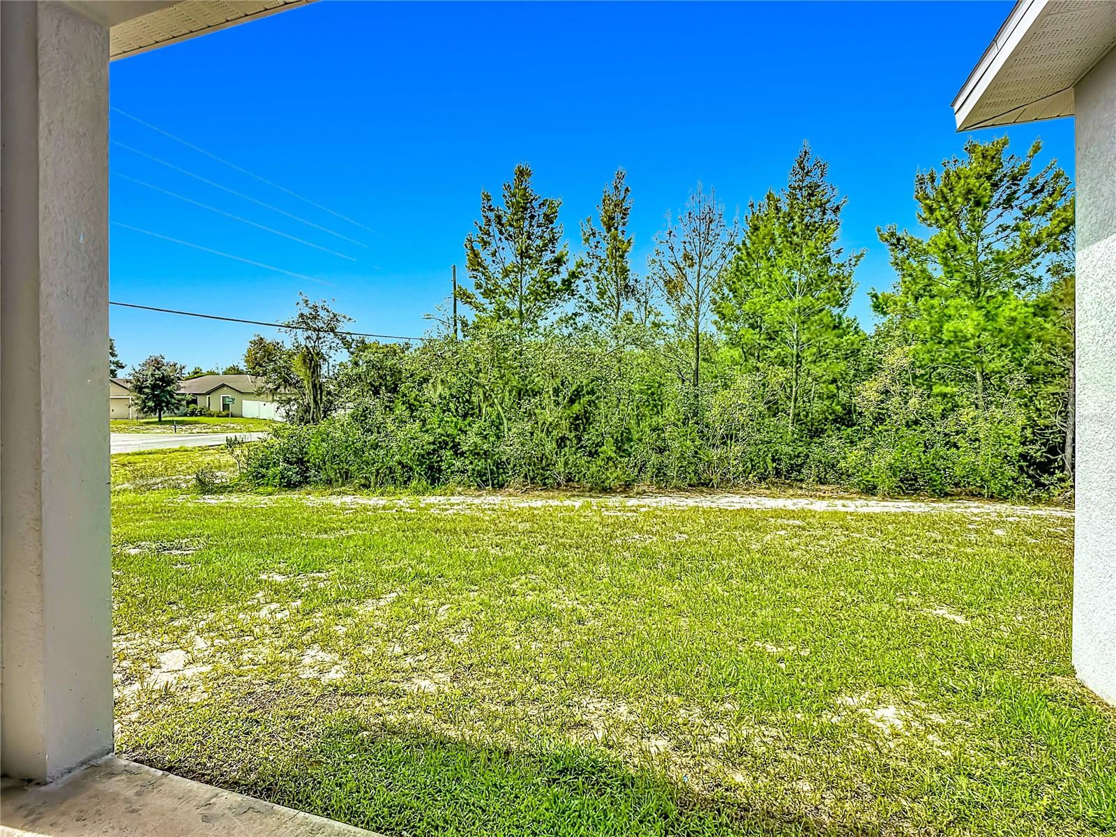 106 OAK CIR