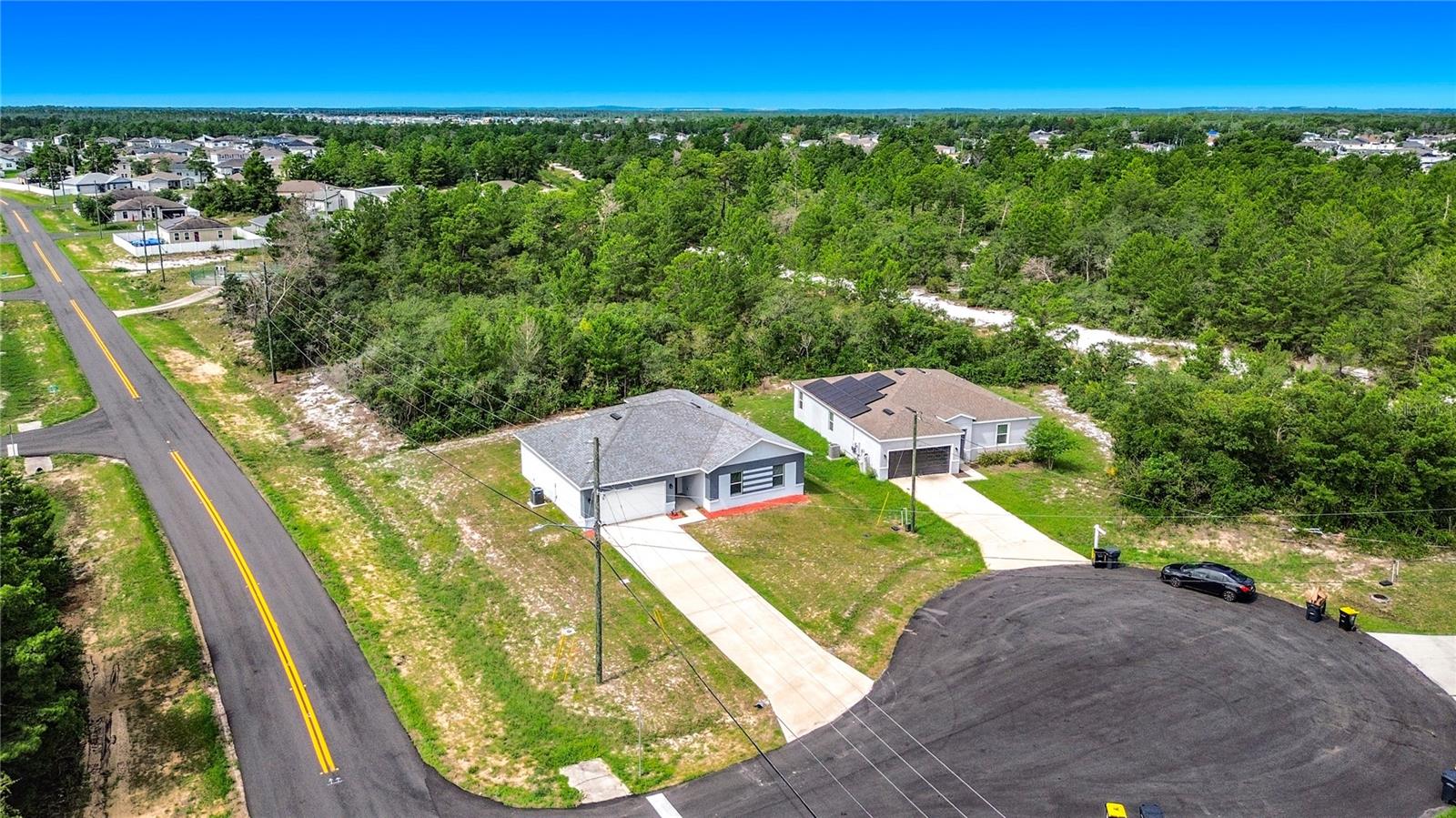 106 OAK CIR